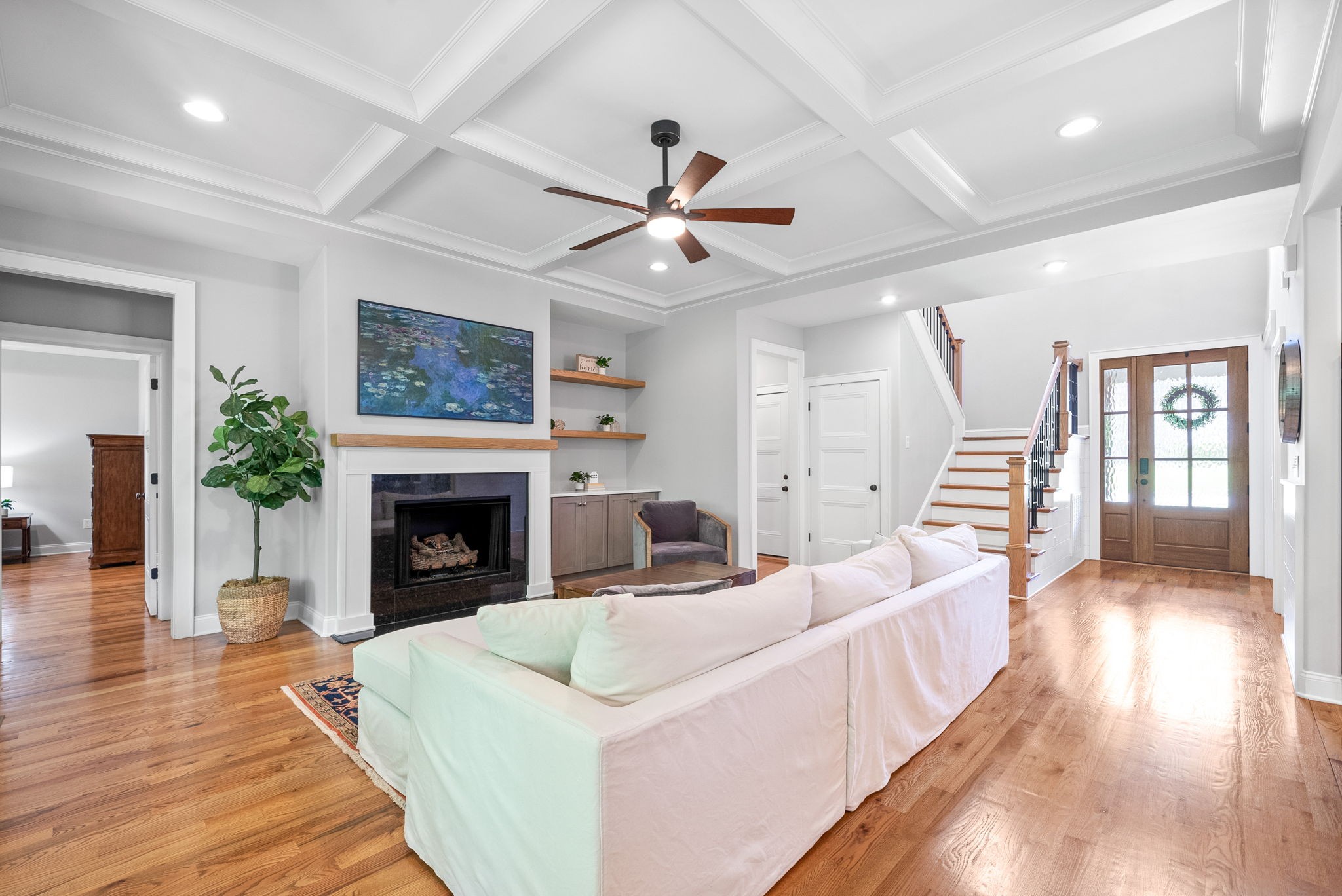 Clarksville, Tennessee 37043, United States, 5 Bedrooms Bedrooms, ,5 BathroomsBathrooms,Residential,Active,132218