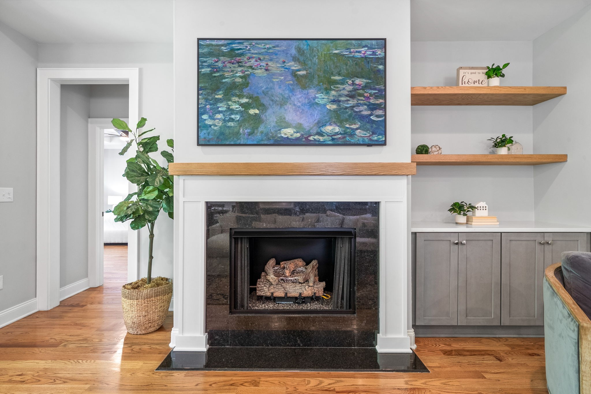 Clarksville, Tennessee 37043, United States, 5 Bedrooms Bedrooms, ,5 BathroomsBathrooms,Residential,Active,132218