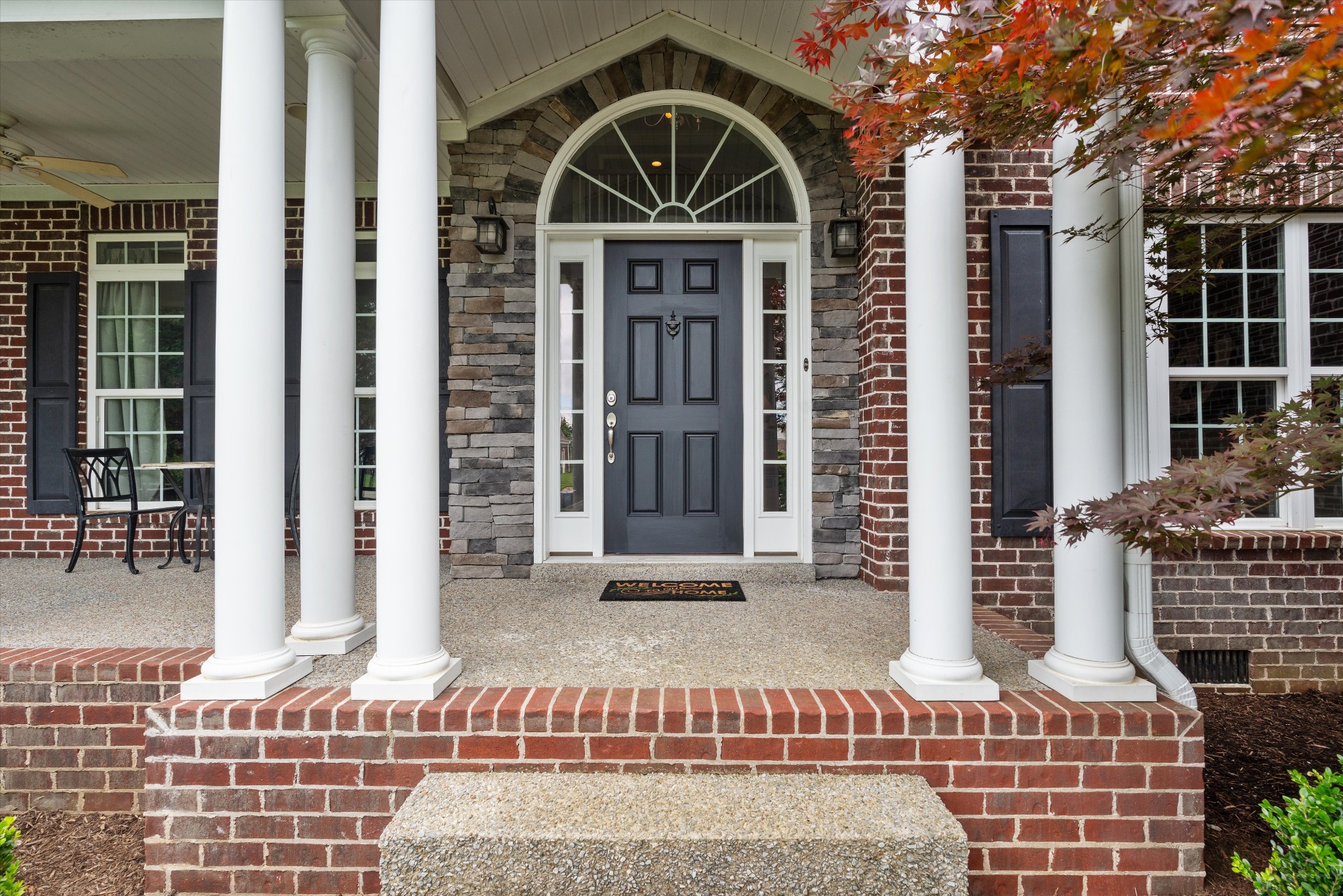 302 Lauderdale Ct