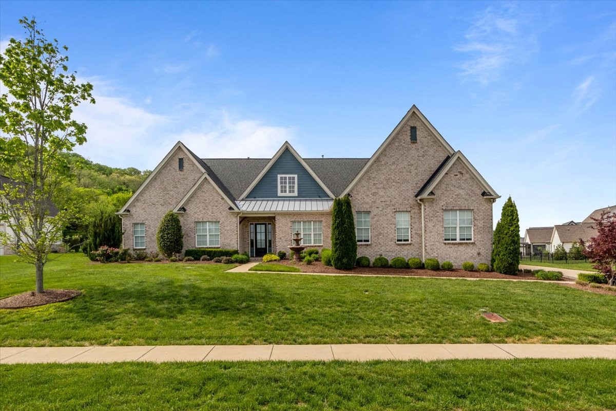 6579 Windmill Dr
