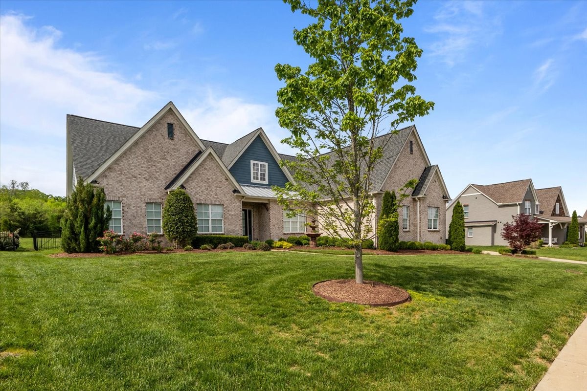 6579 Windmill Dr