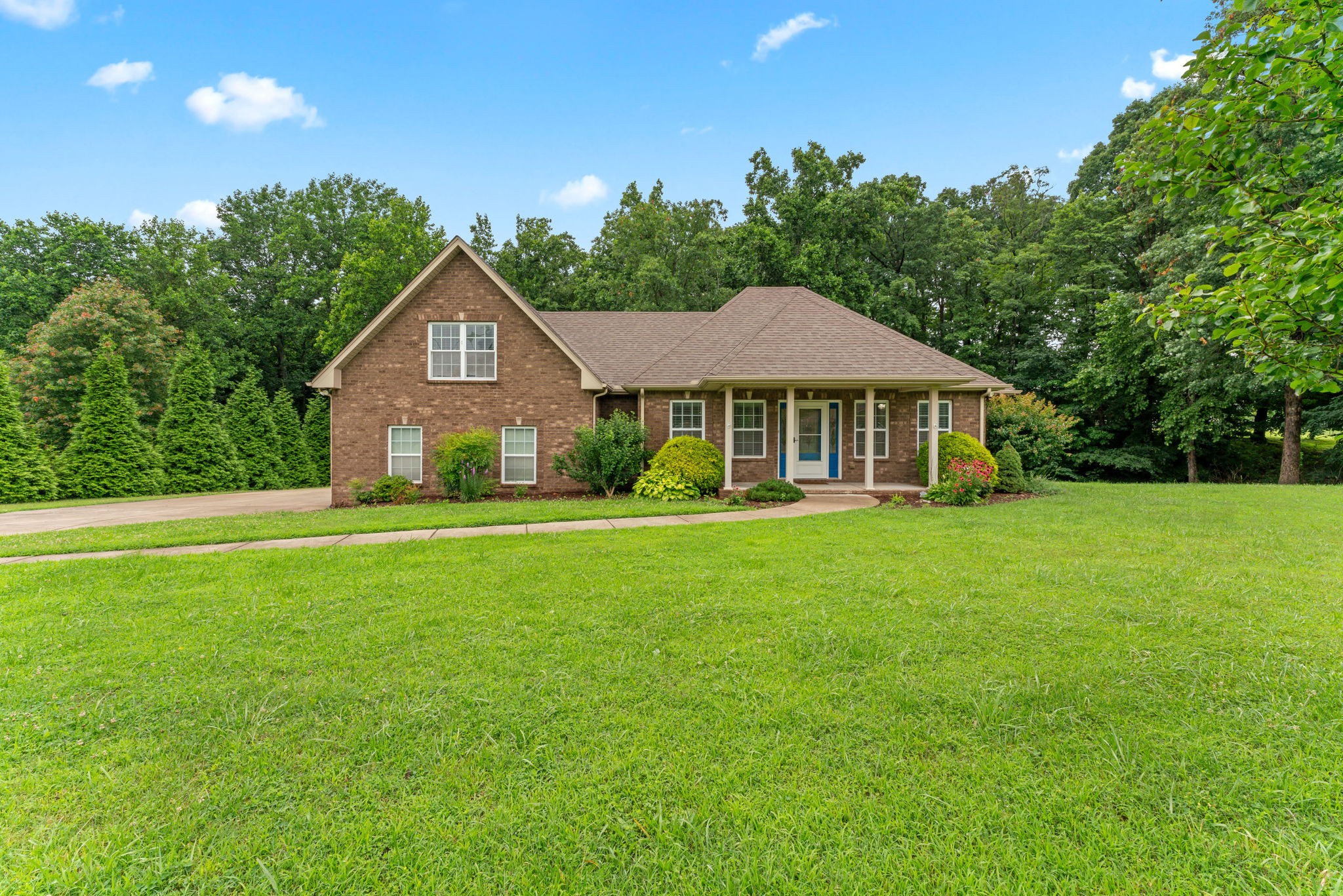 1364 Eastland Dr
