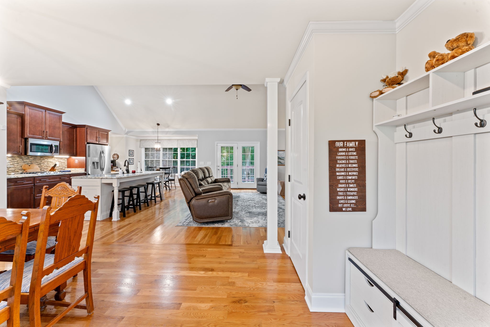 1364 Eastland Dr