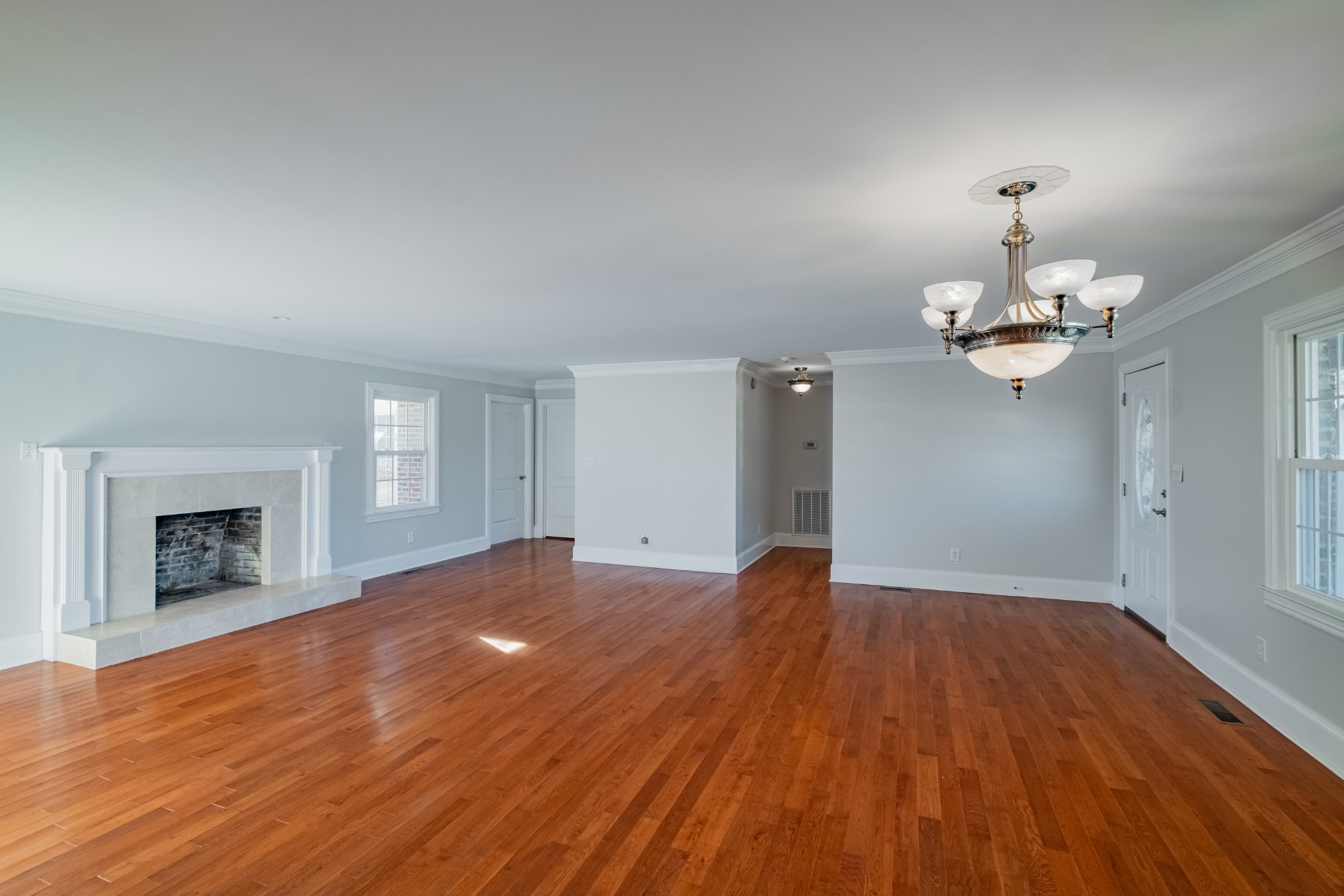 1727 Country Club Drive