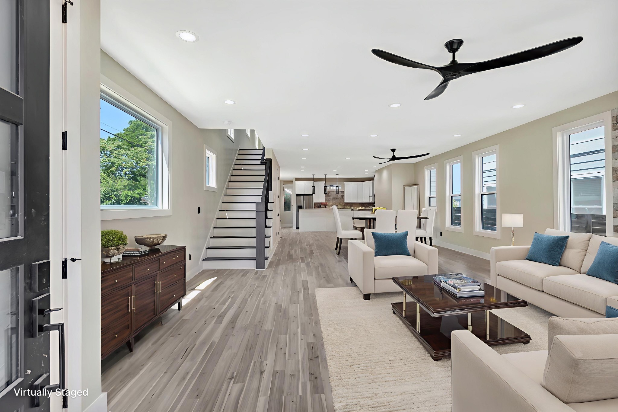 Nashville, Tennessee 37208, United States, 4 Bedrooms Bedrooms, ,4 BathroomsBathrooms,Residential,Active,194716