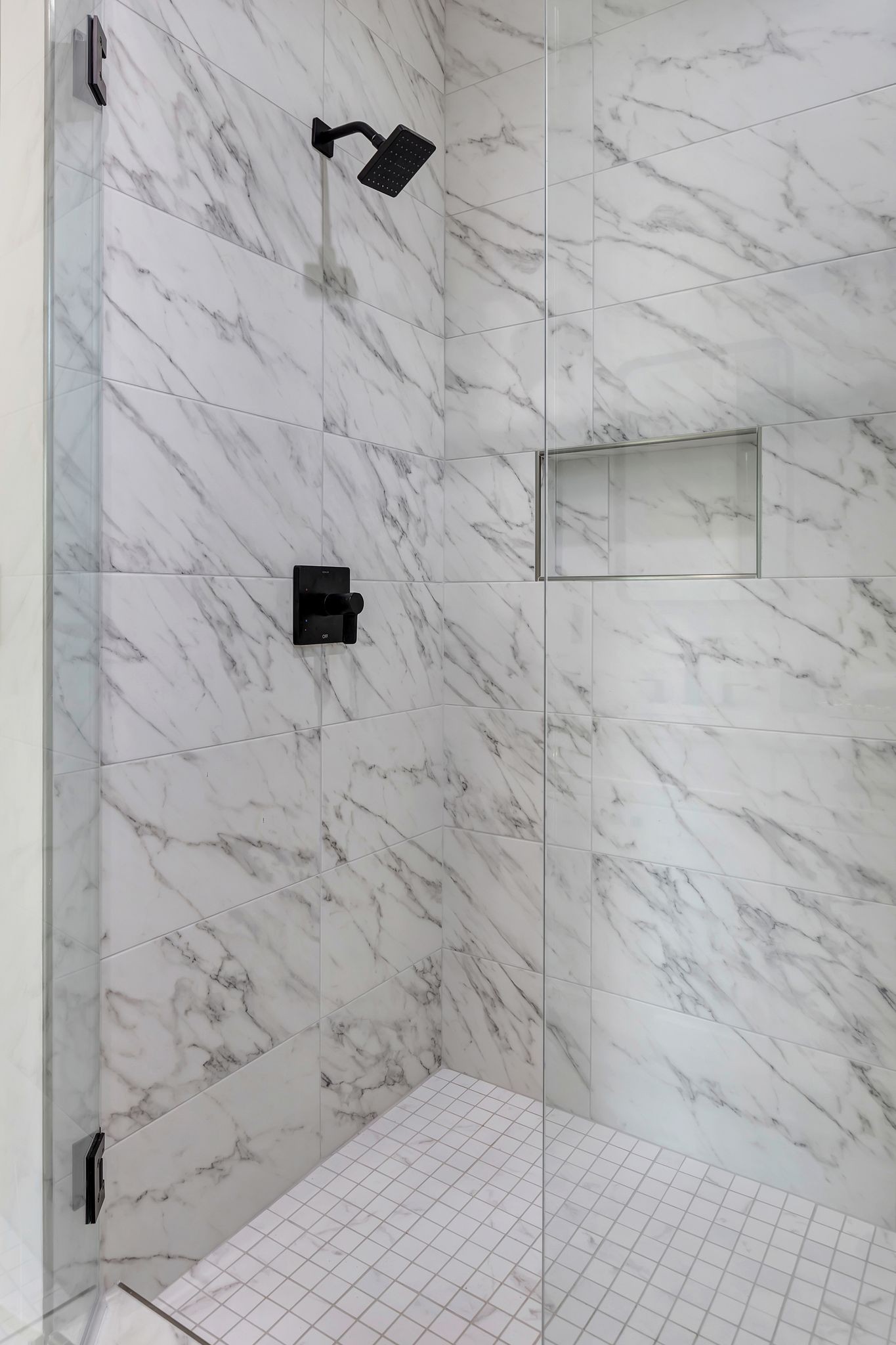 Nashville, Tennessee 37208, United States, 4 Bedrooms Bedrooms, ,4 BathroomsBathrooms,Residential,Active,194716