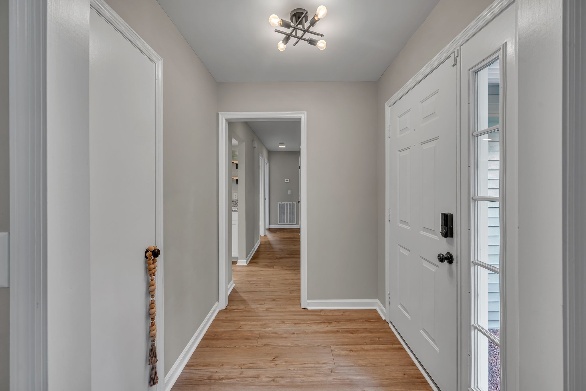 728 Glenn Ct