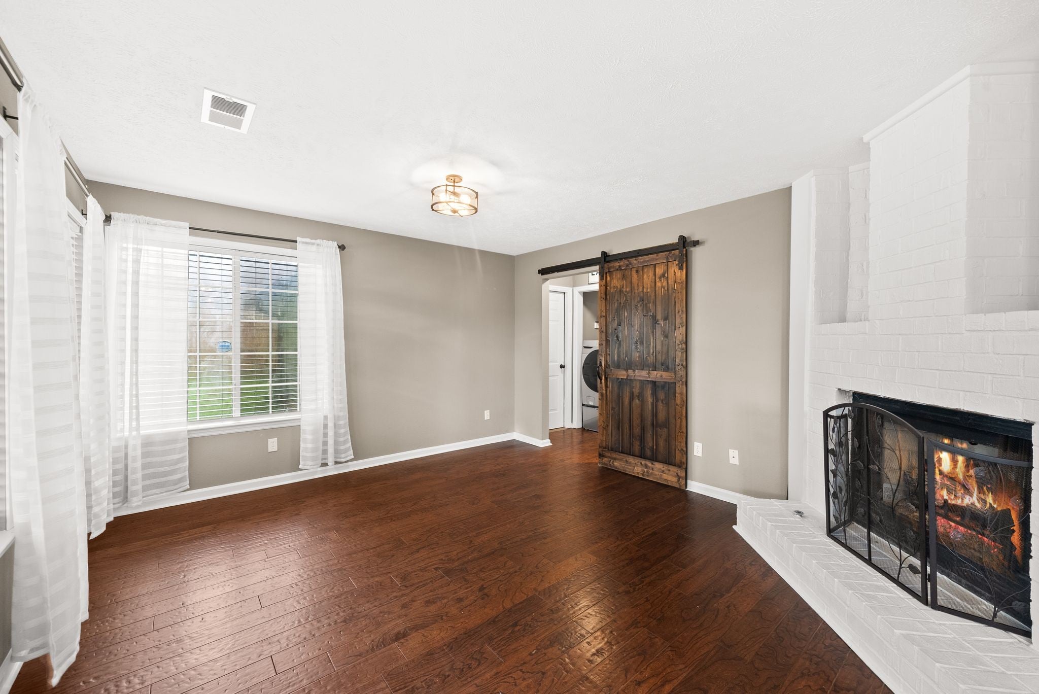 Picture for the property 3285685, 3 beds, 2.5 baths
