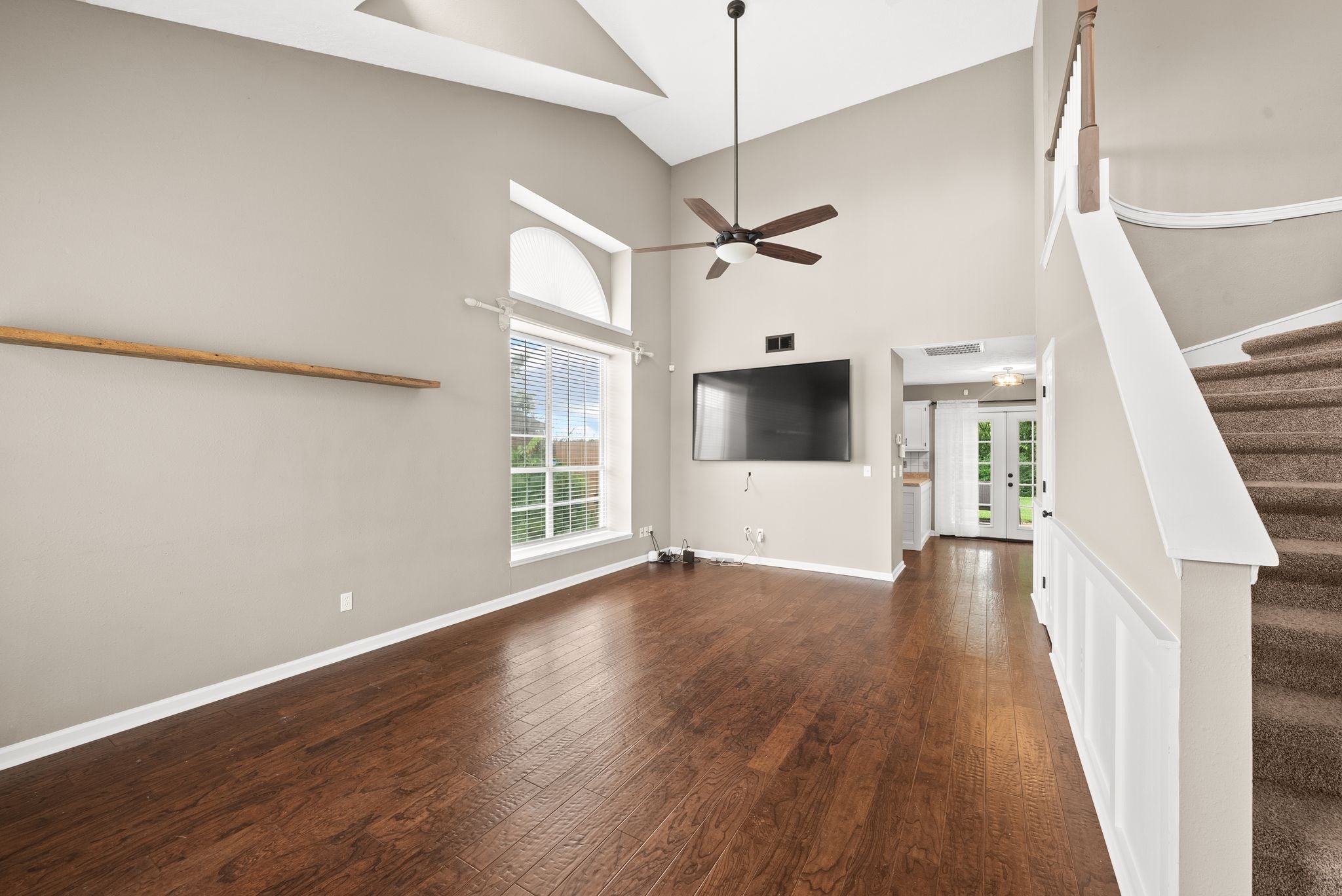 Picture for the property 3285685, 3 beds, 2.5 baths