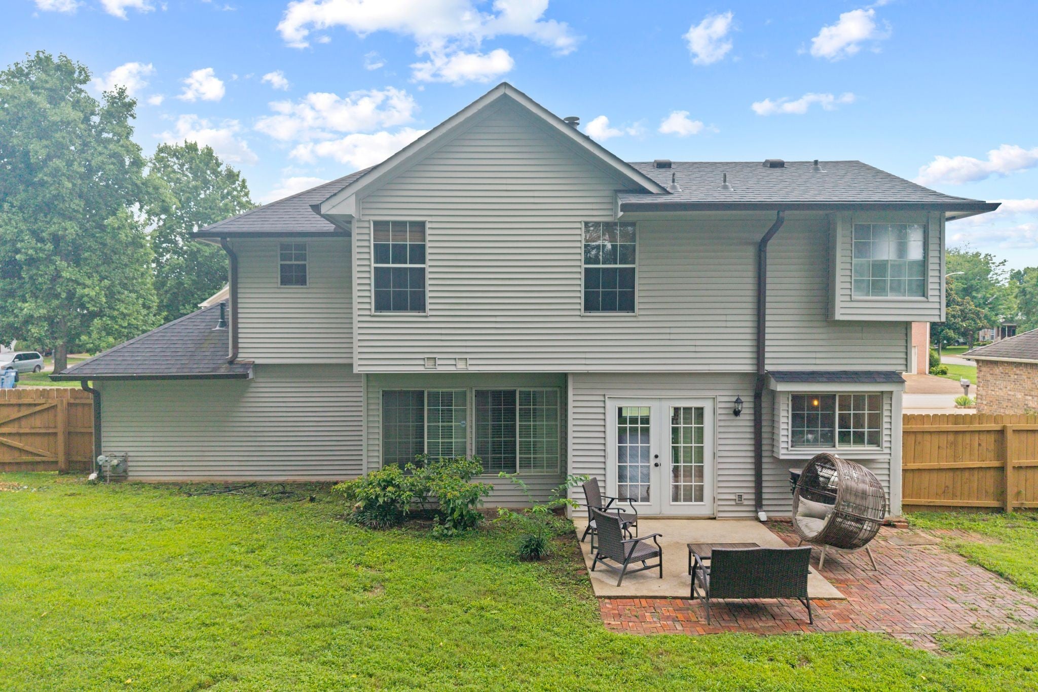 Picture for the property 3285685, 3 beds, 2.5 baths