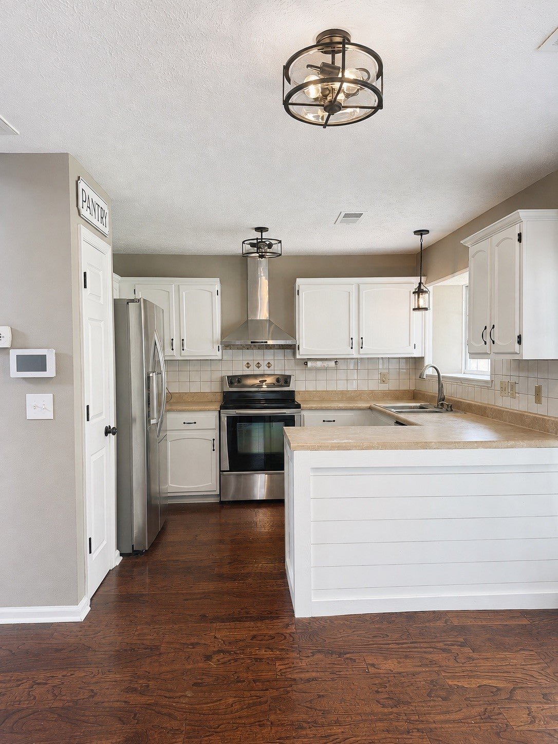 Picture for the property 3285685, 3 beds, 2.5 baths