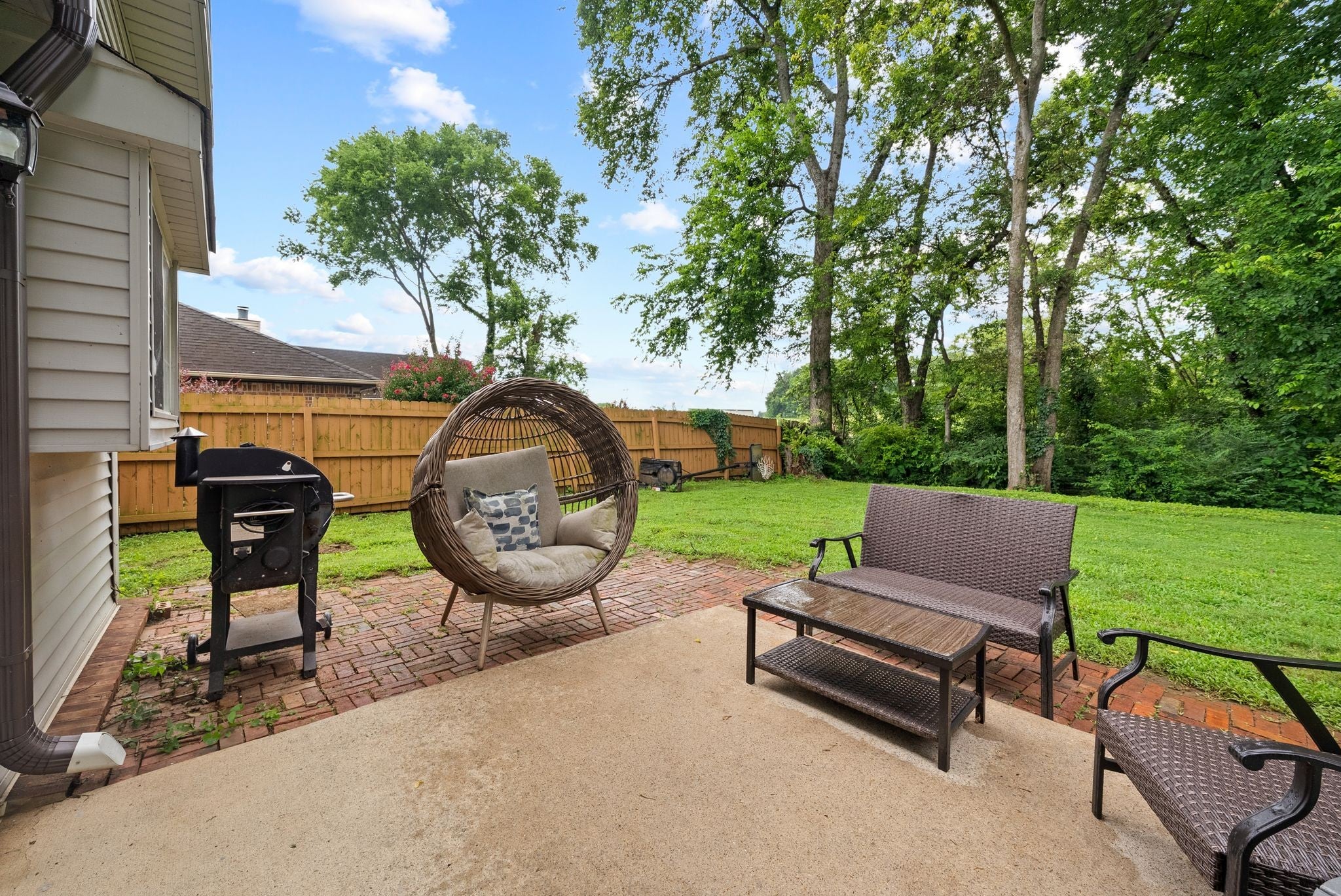 Picture for the property 3285685, 3 beds, 2.5 baths