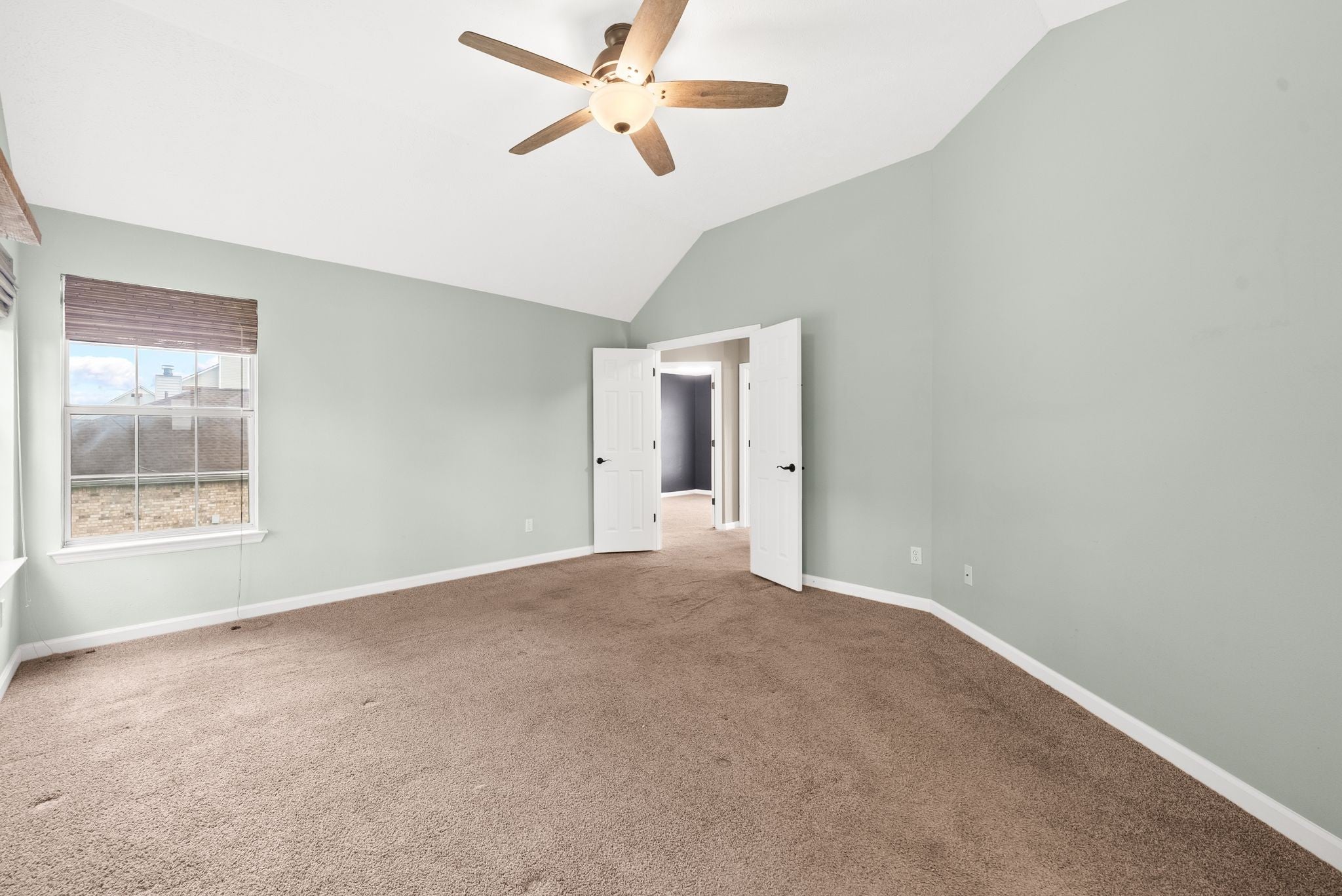 Picture for the property 3285685, 3 beds, 2.5 baths
