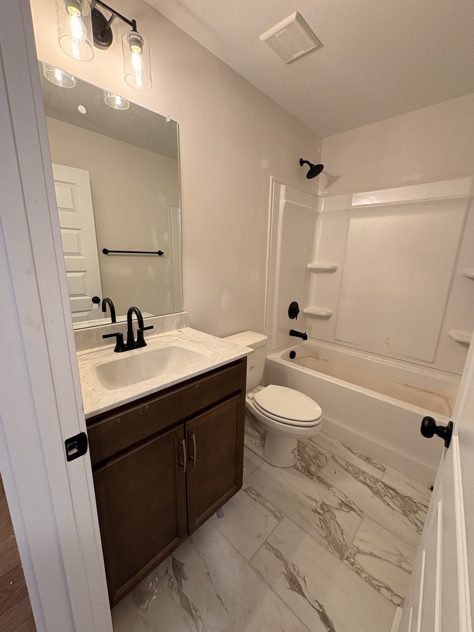 330 Tisha Ct