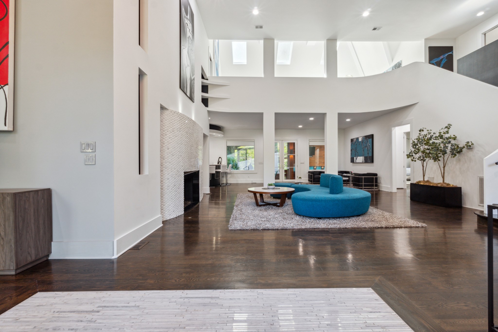 31 Annandale