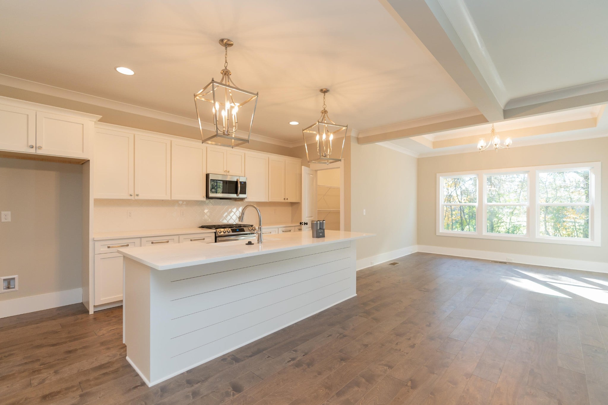 7119 Paxton Circle