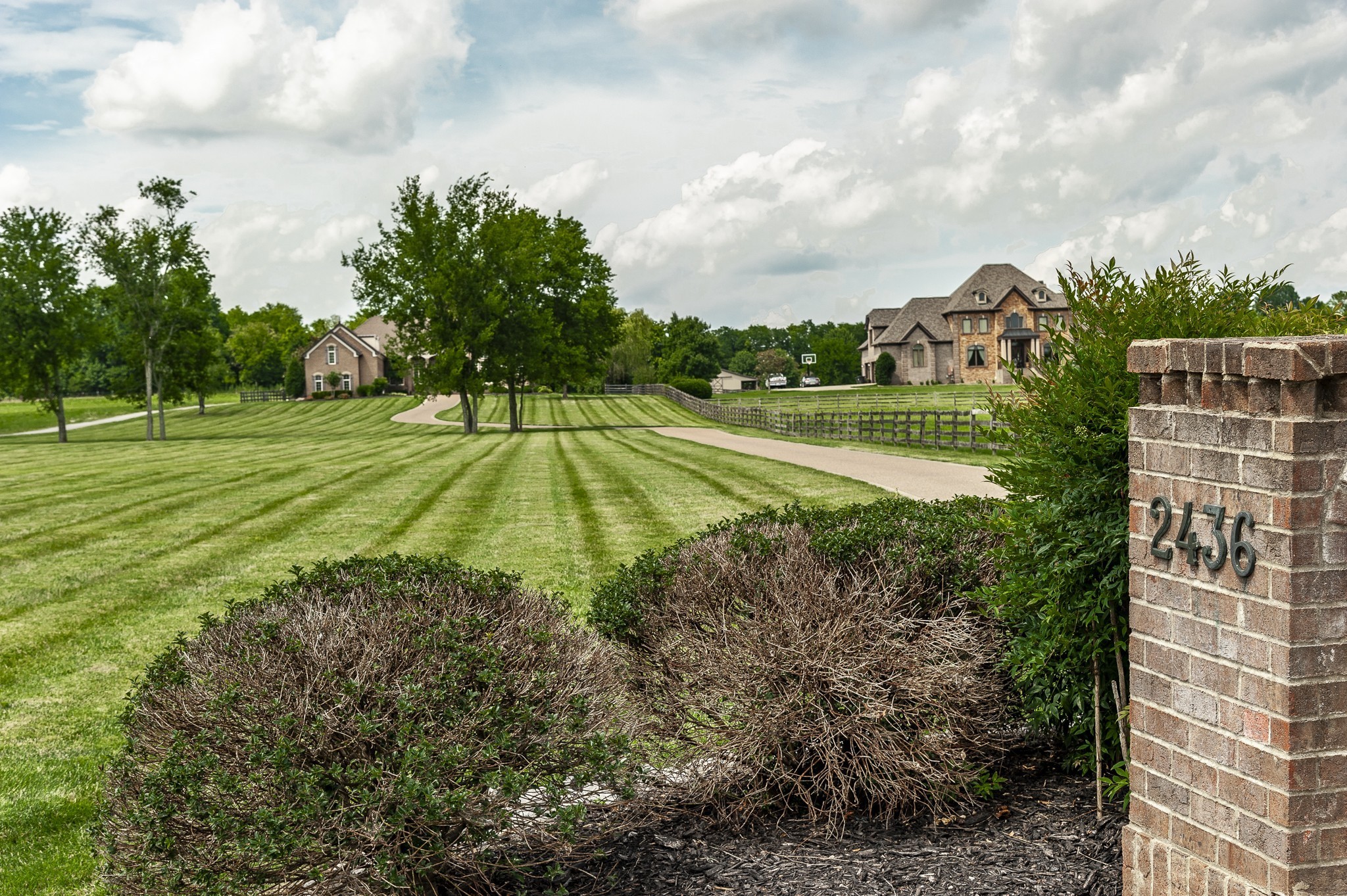 2436 Long Hollow Pike