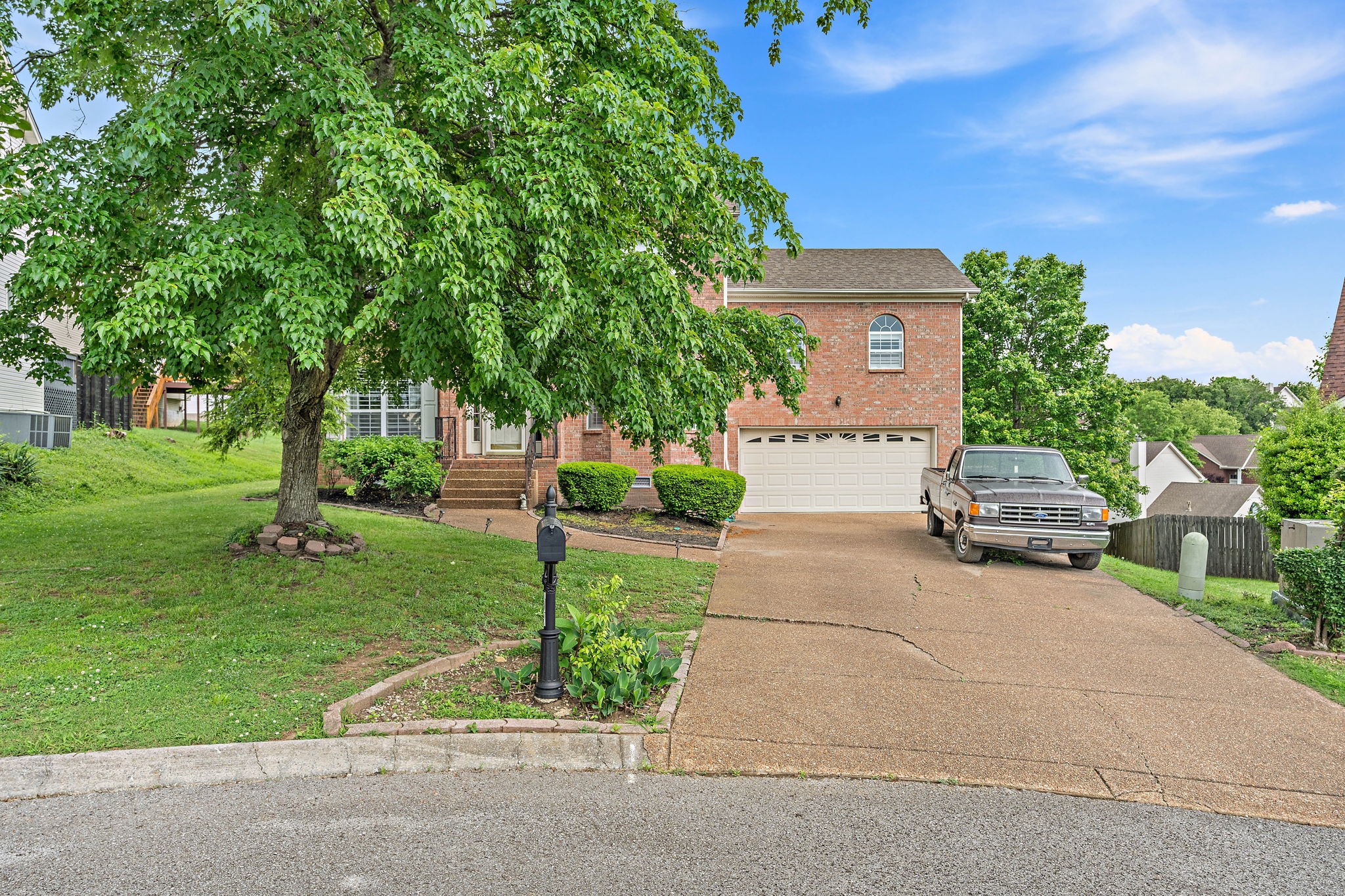 102 Braxton Park Ct