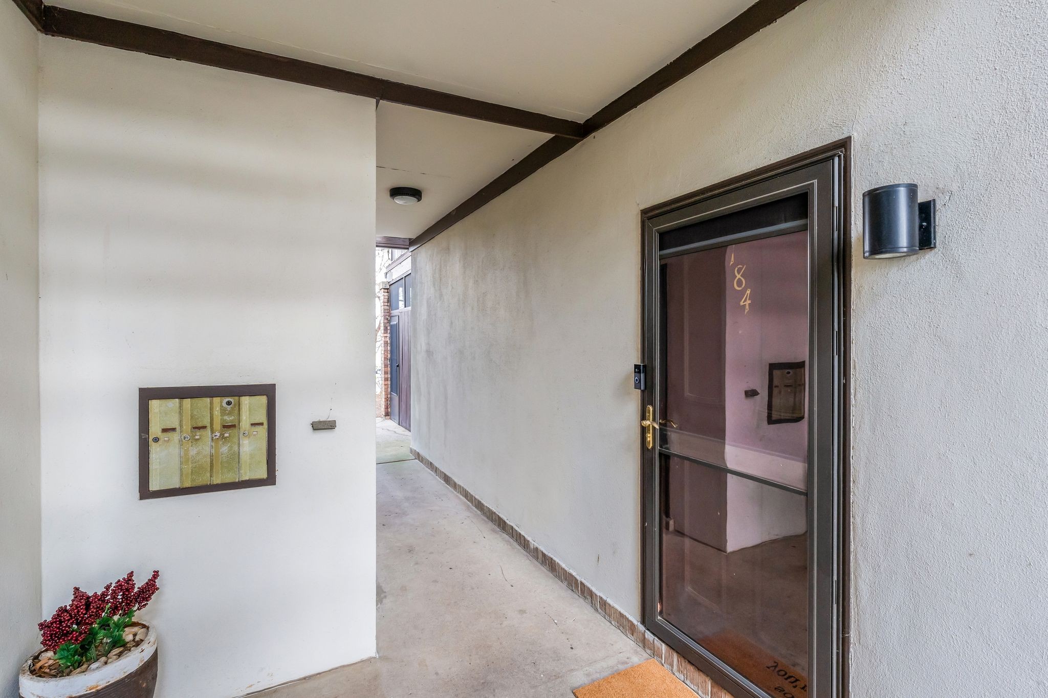 4505 Harding Pike 184