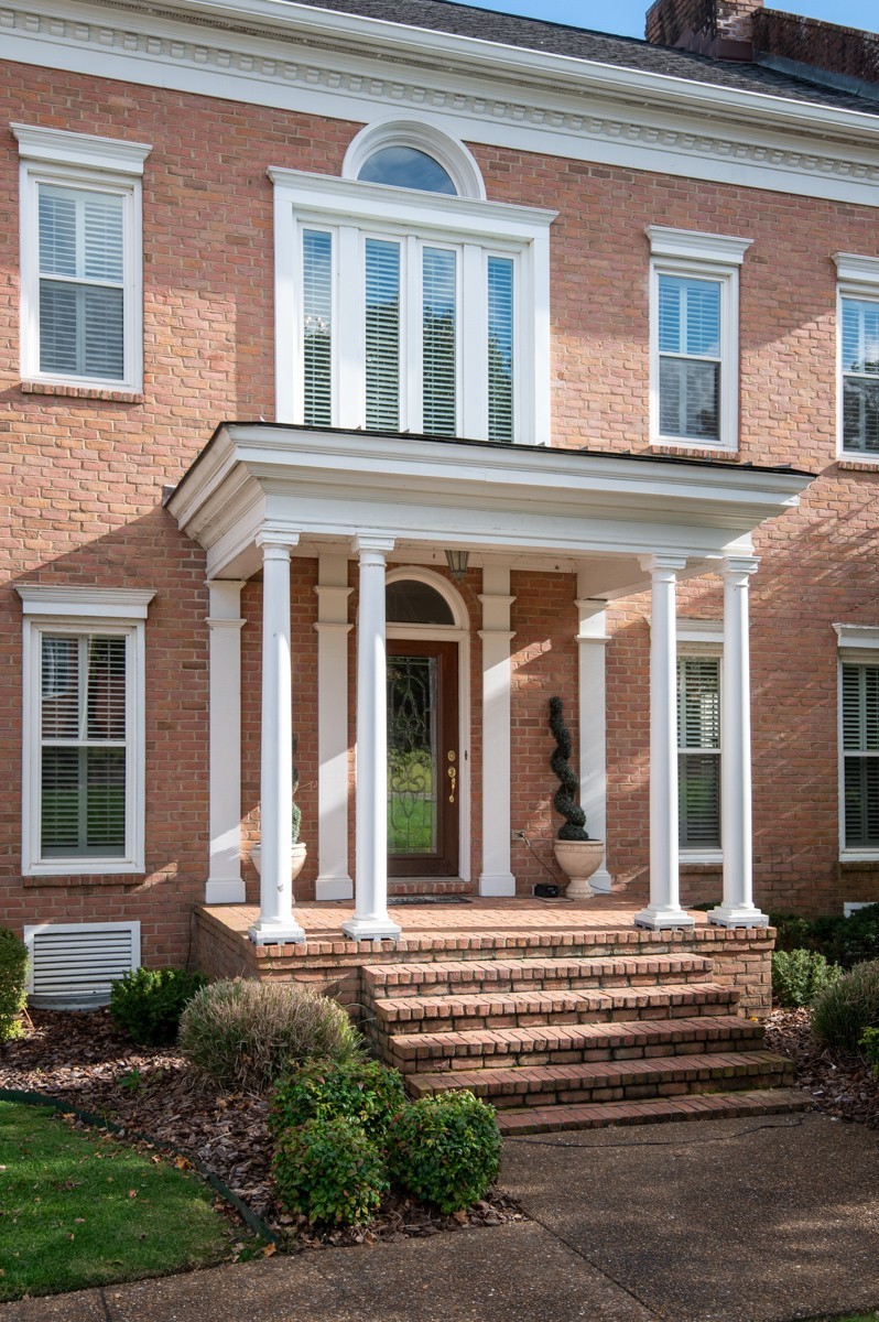 114 Governors Point Blvd