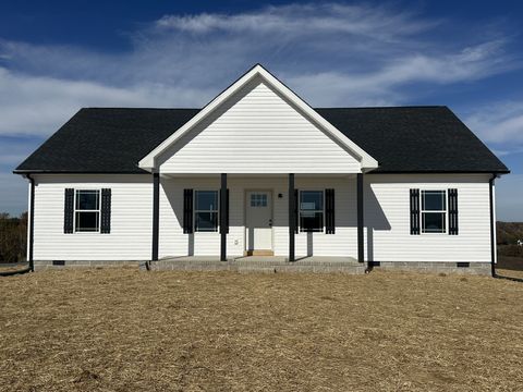 Photo of 2623 Oak Knob Rd, Lafayette, TN 37083 (MLS # 3039456)