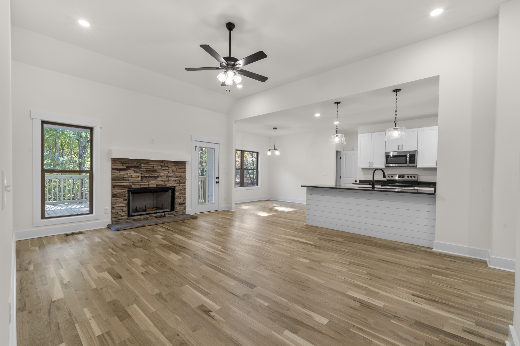 2969 Lights Chapel Rd