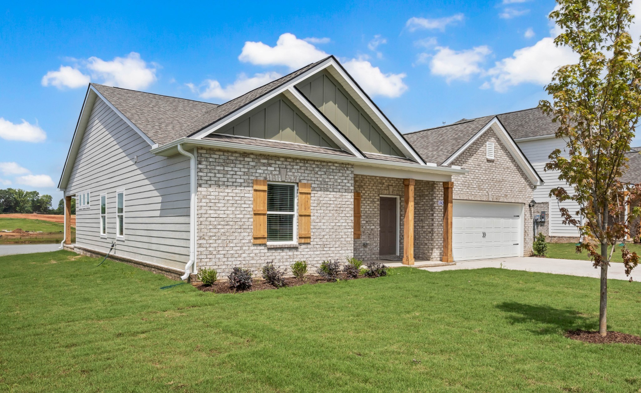 1420 English Oak Dr