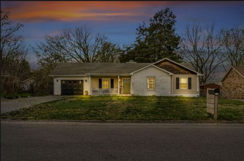 1202 Windchase Dr Clarksville TN 37042