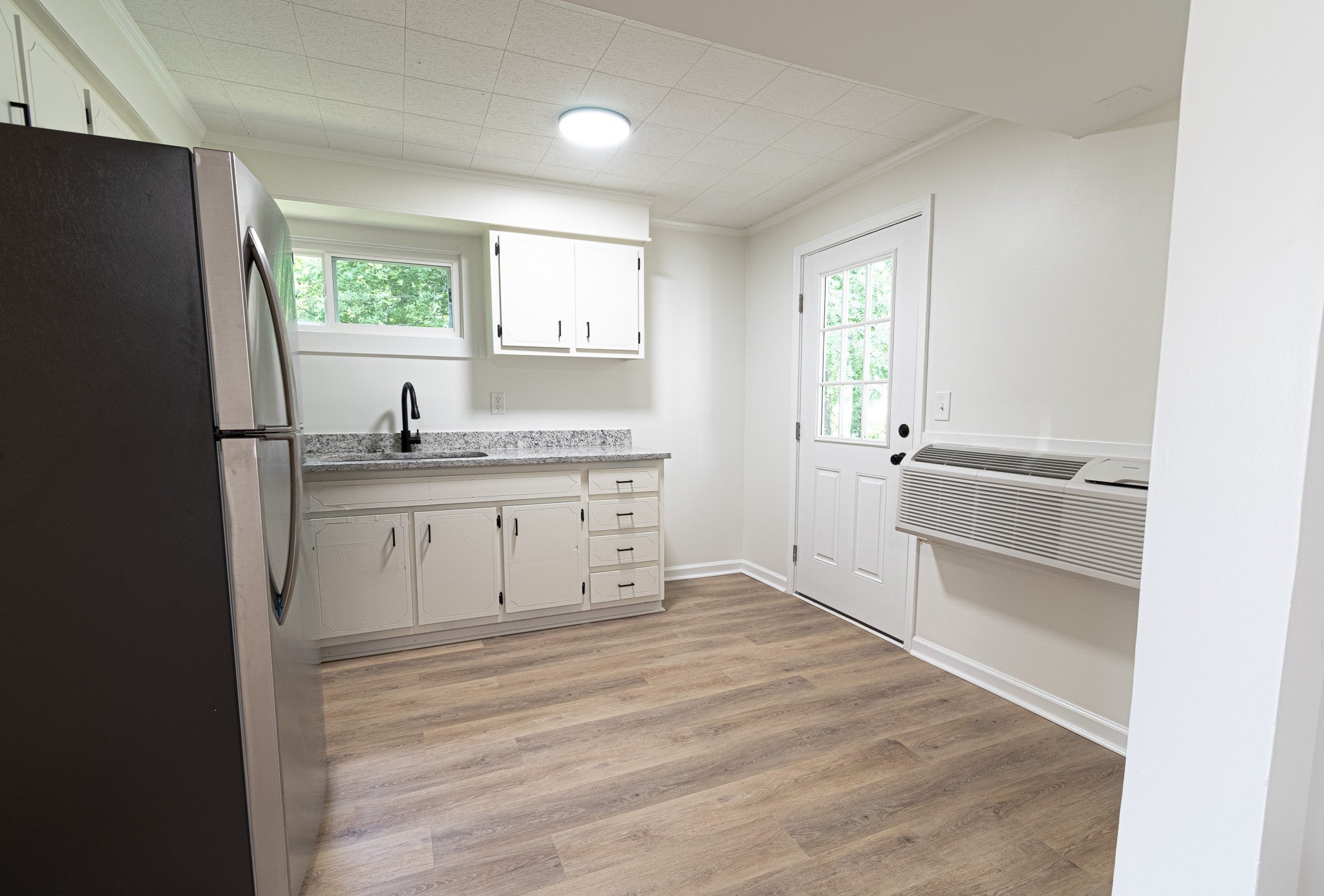 150 Pembroke Oak Grove Rd 1