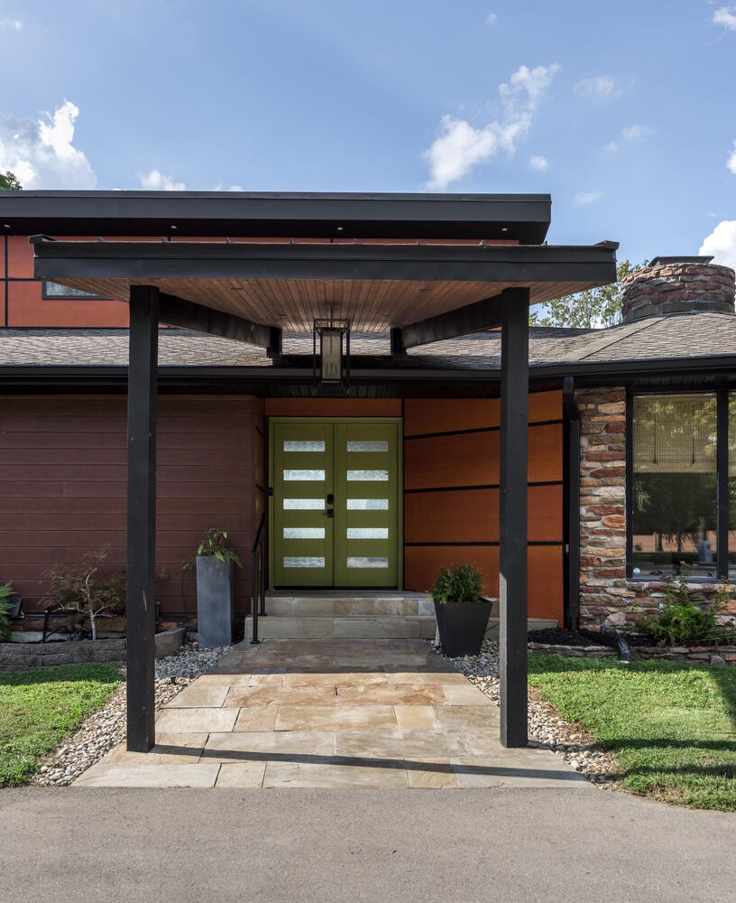 104 Windward Pt