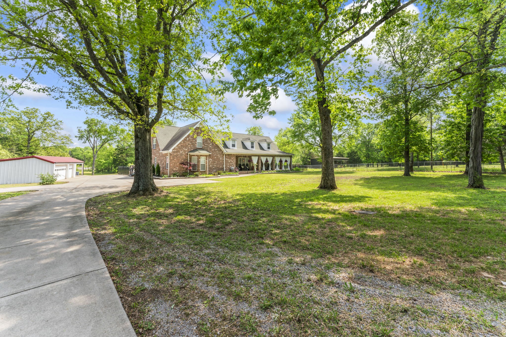 350 Baxter Rd