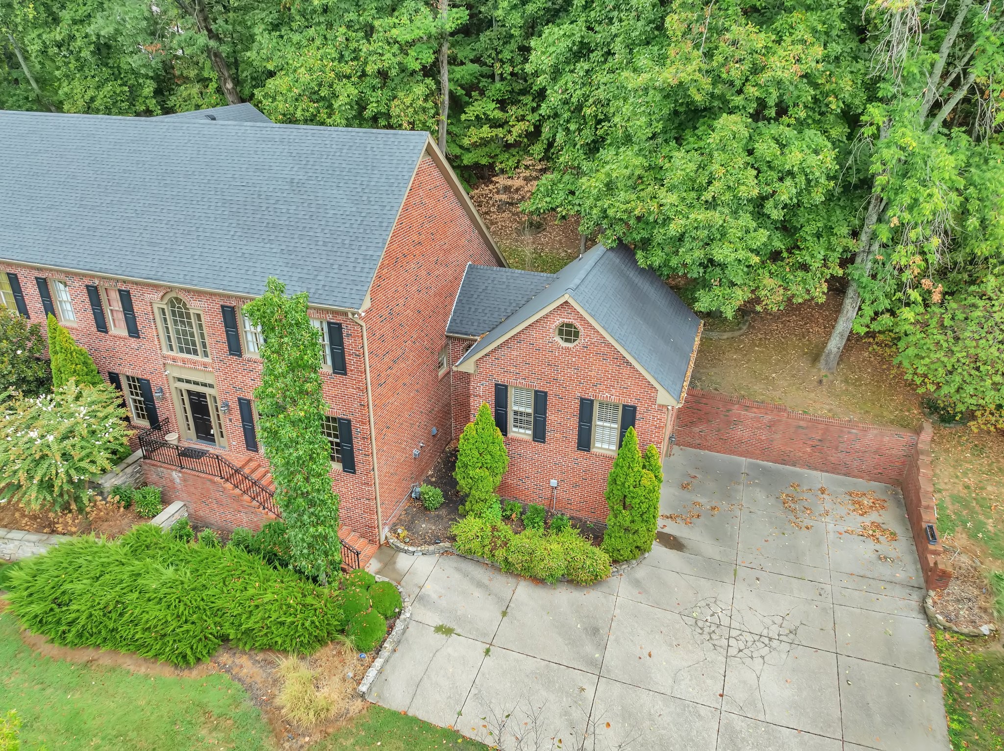 5468 Granny White Pike