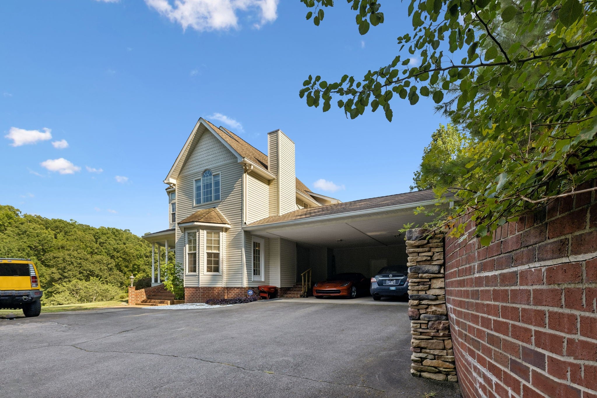 206 Collier Ave