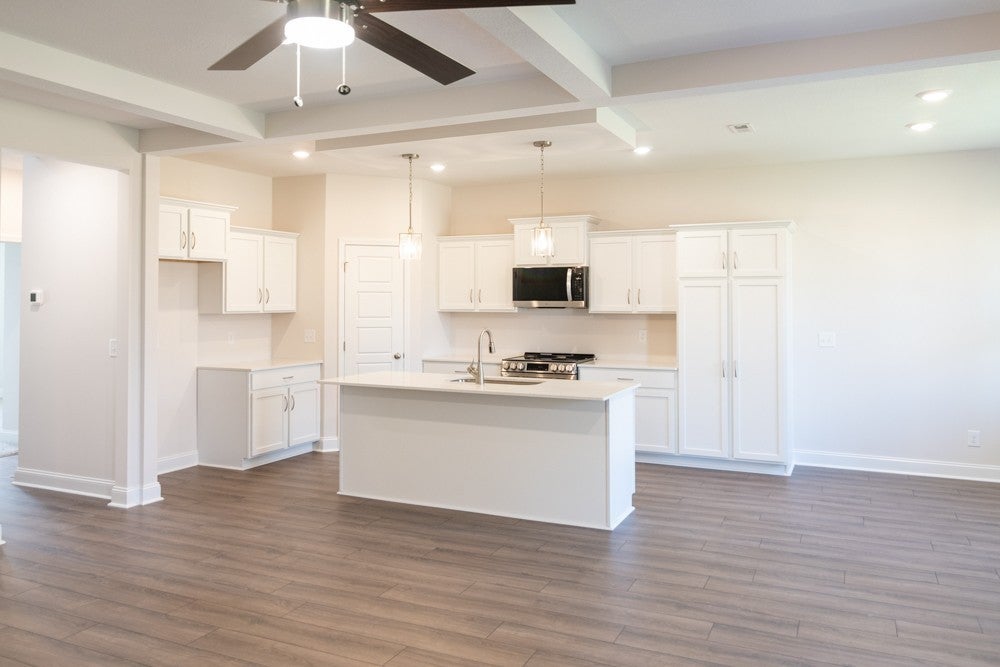 1543 Hidden Creek Trail