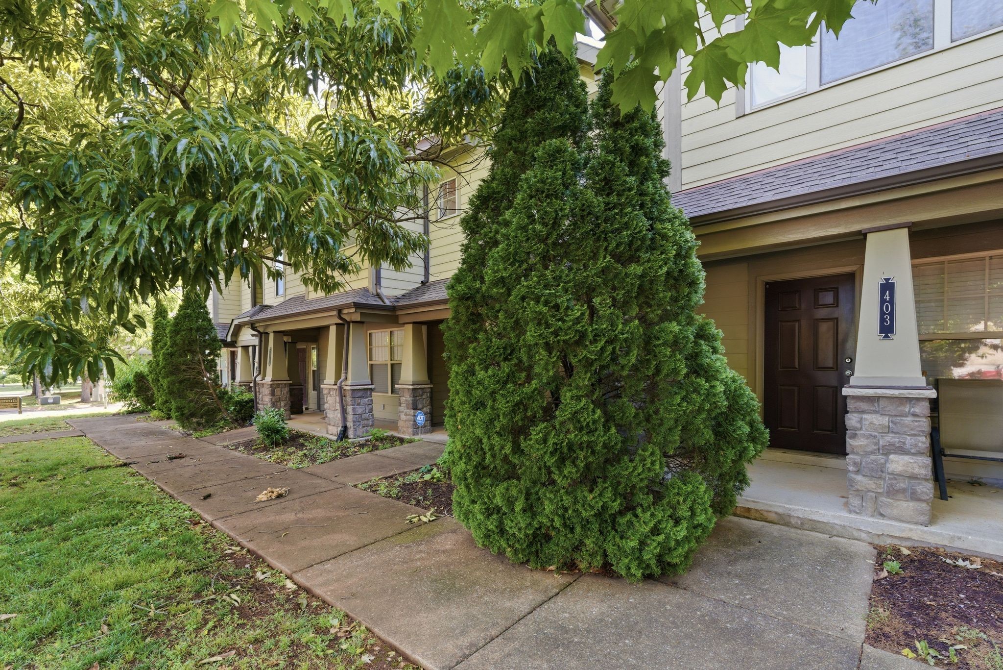 105 4th Ave 404
