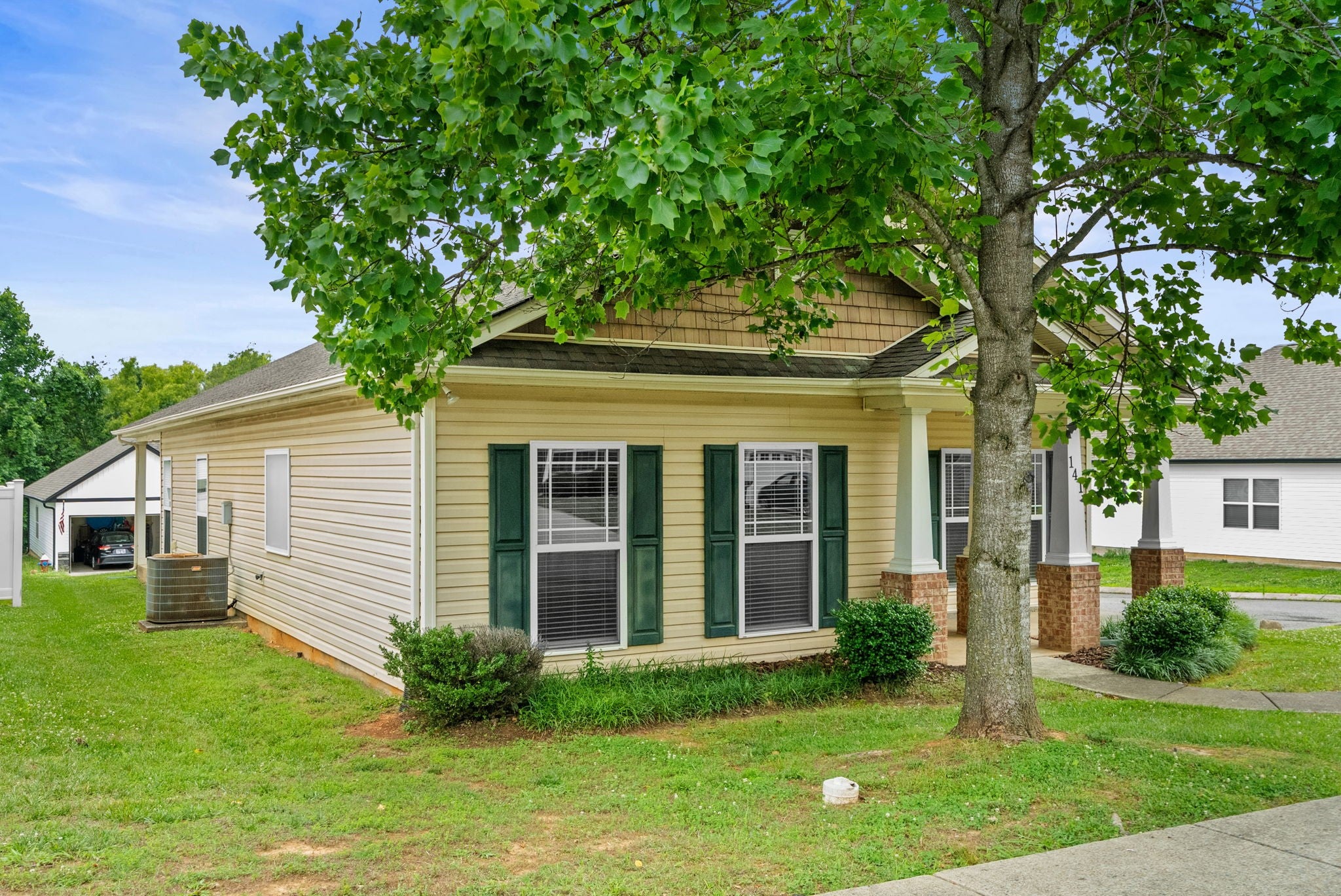 141 Dimaggio Dr