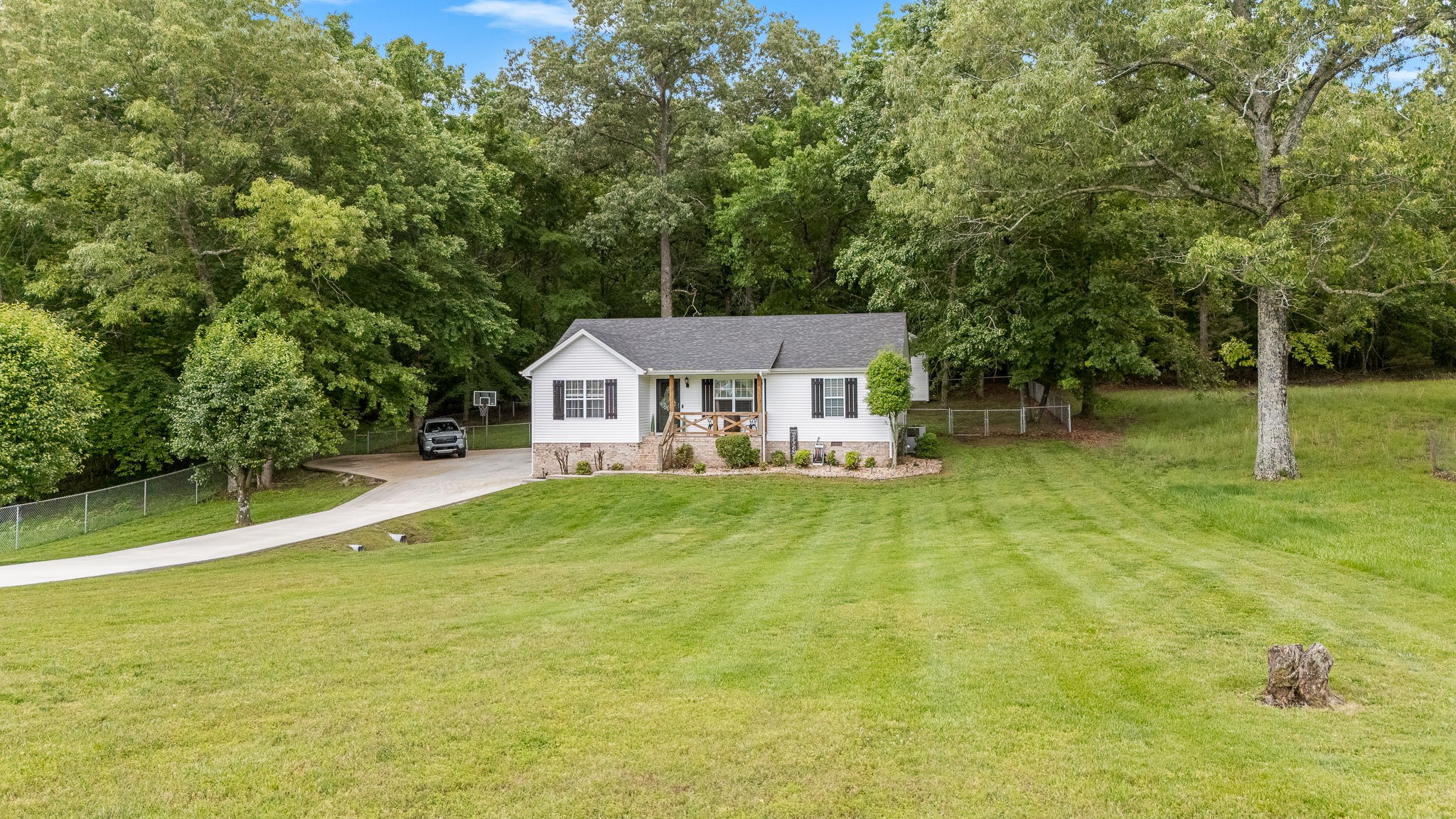 155 Deer Cir