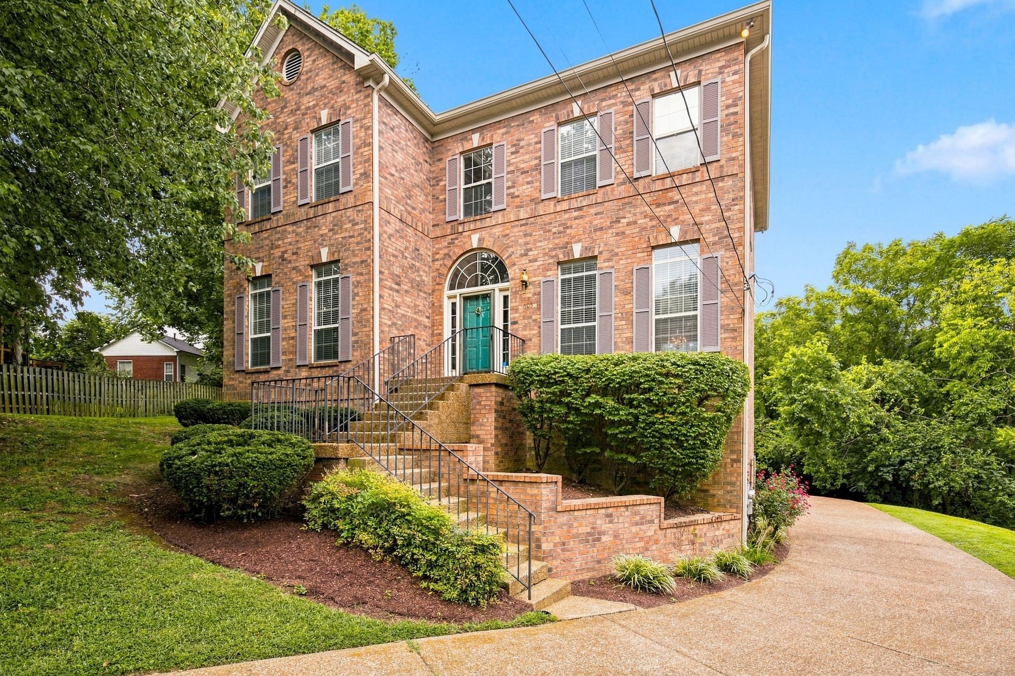 4.0-bed rental at 605 Brelan Ct