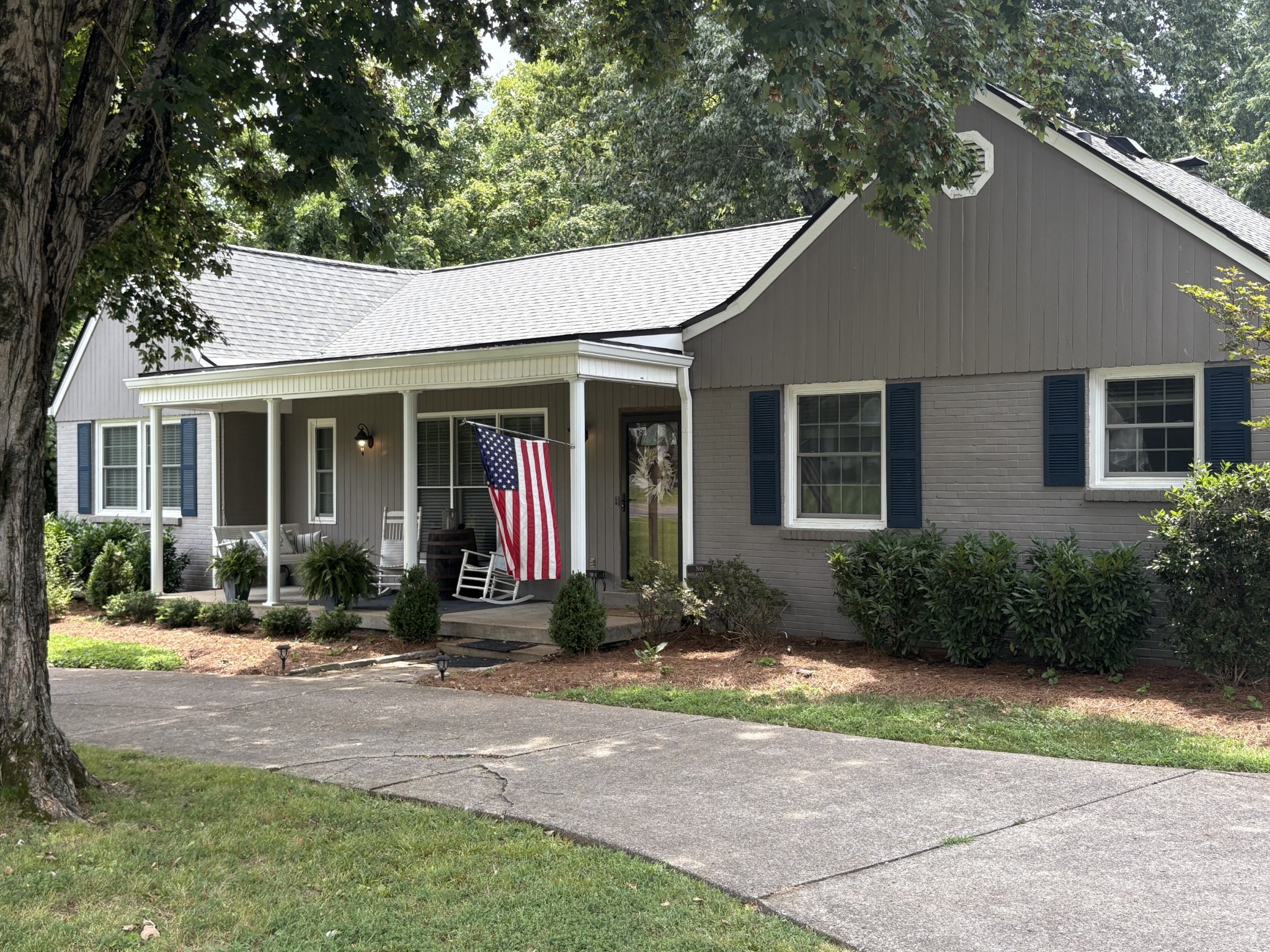 113 Battle Ave