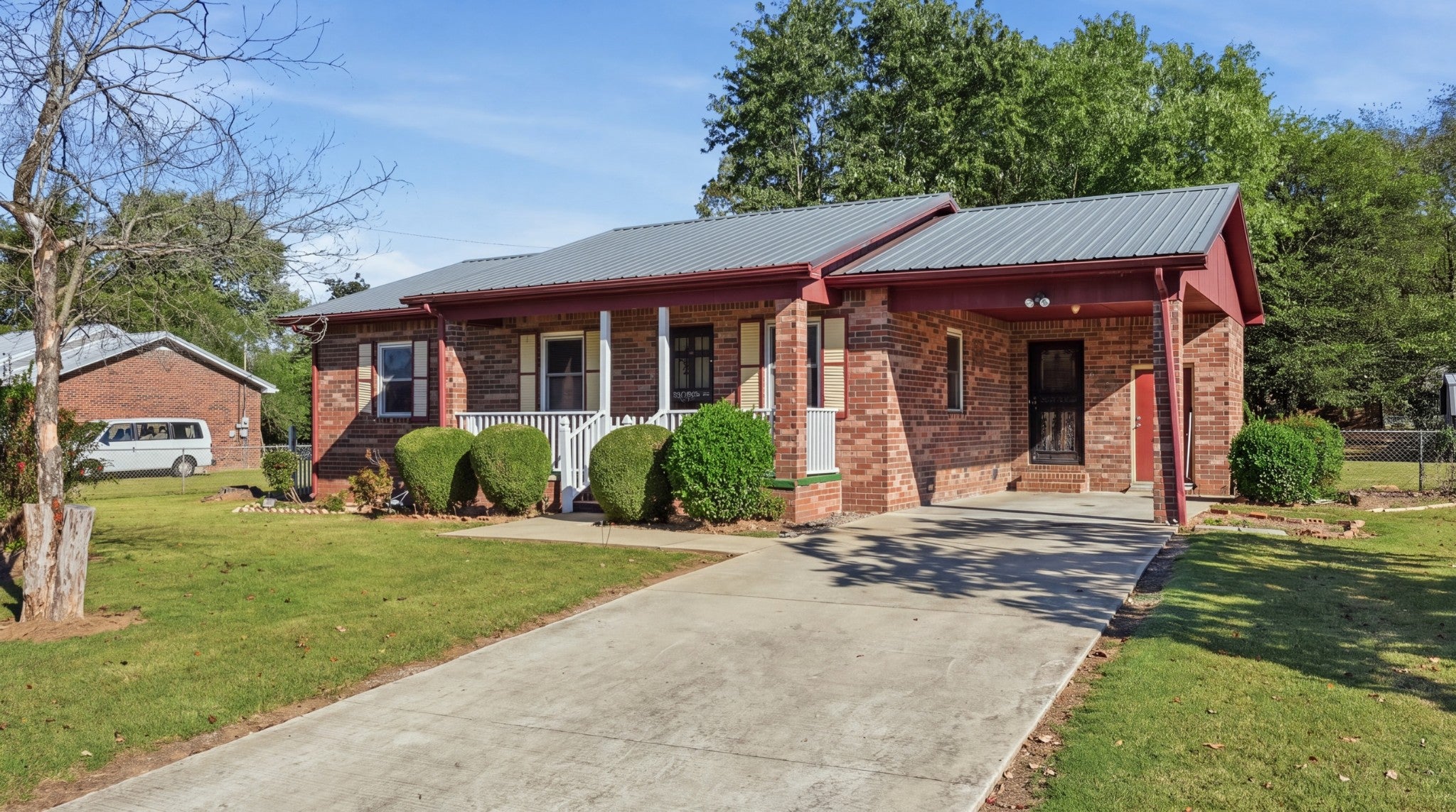 409 Laurel Dr