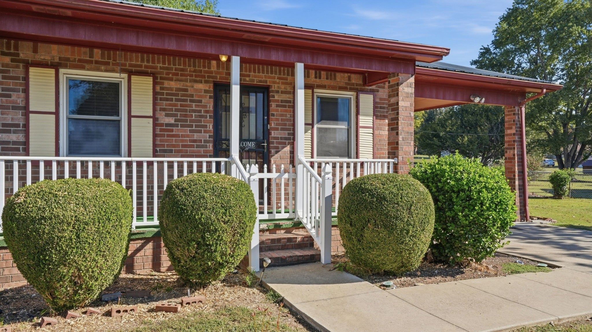 409 Laurel Dr