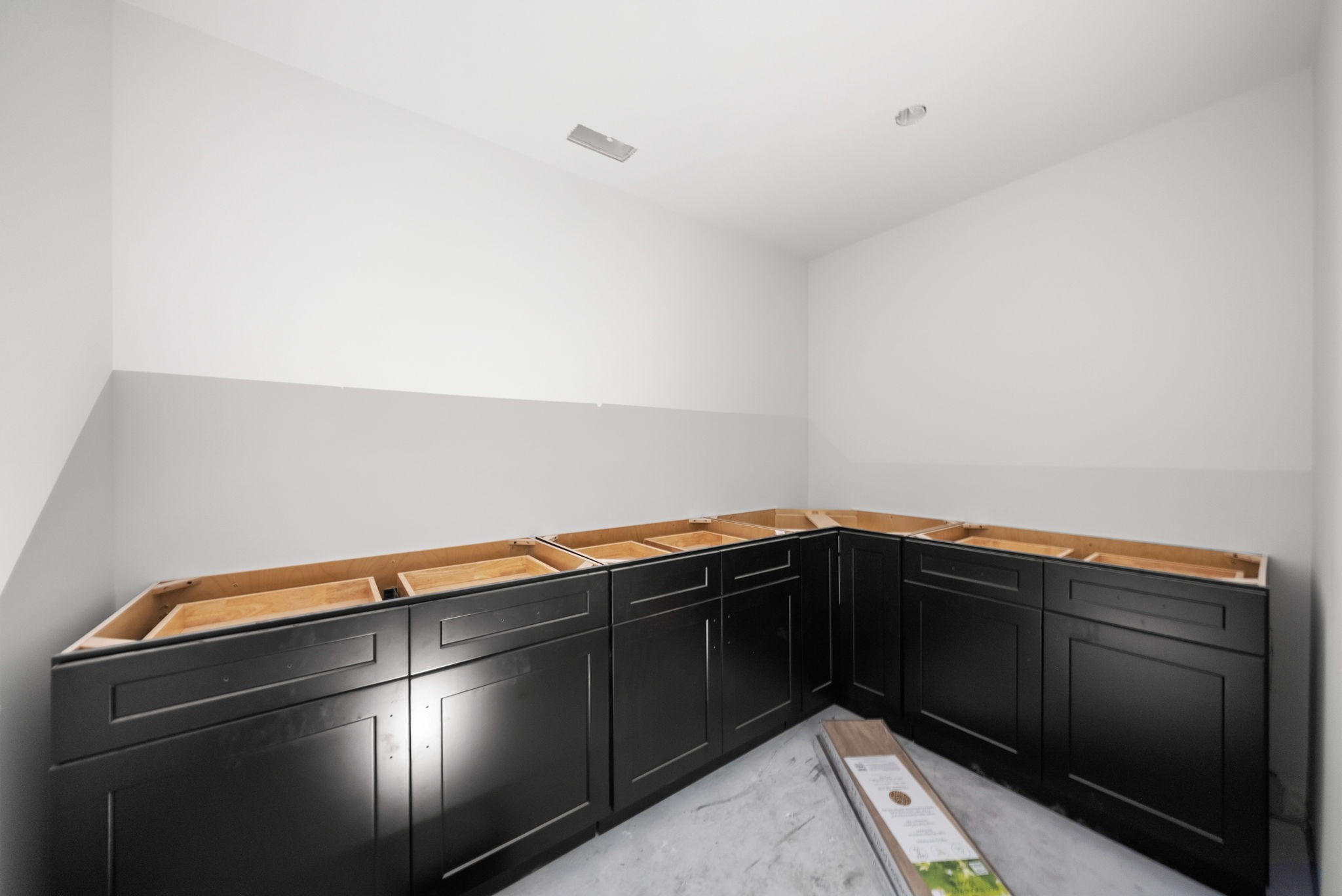 Clarksville, Tennessee 37040, United States, 4 Bedrooms Bedrooms, ,4 BathroomsBathrooms,Residential,Active,181378