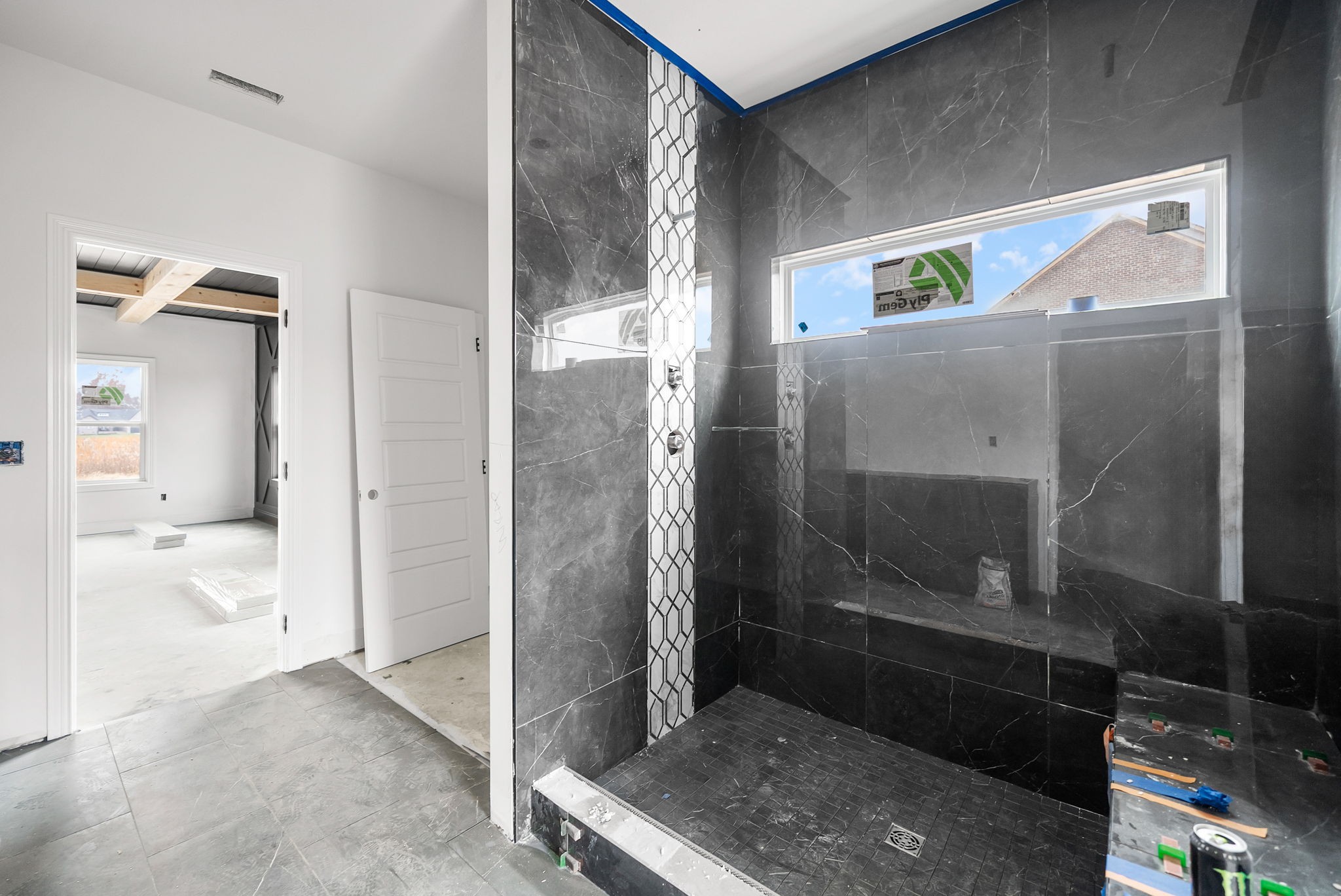 Clarksville, Tennessee 37040, United States, 4 Bedrooms Bedrooms, ,4 BathroomsBathrooms,Residential,Active,181378