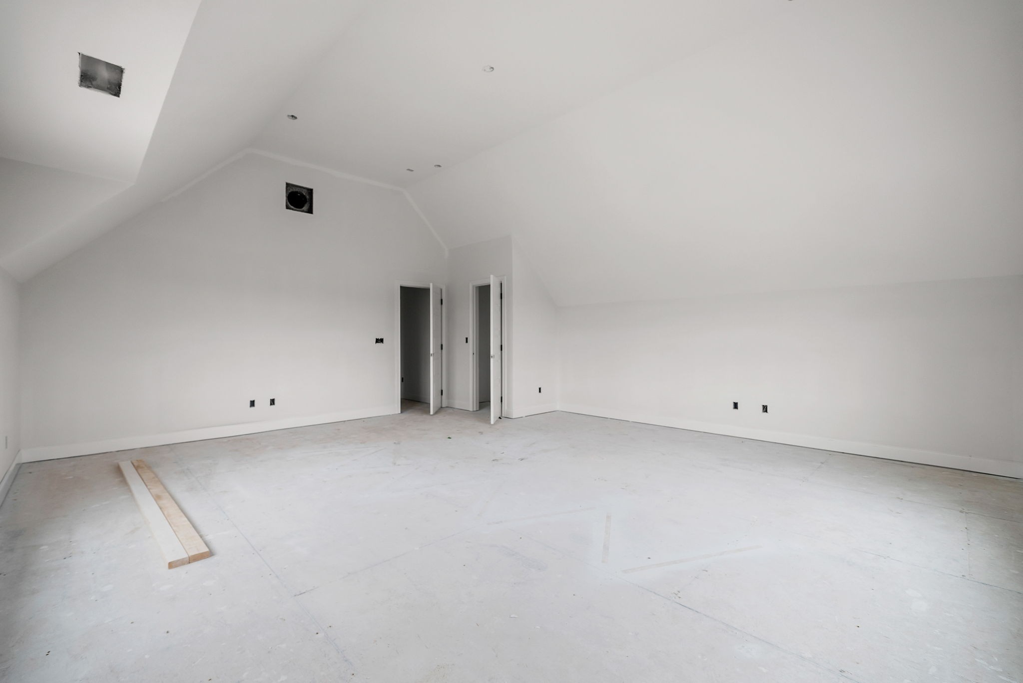 Clarksville, Tennessee 37040, United States, 4 Bedrooms Bedrooms, ,4 BathroomsBathrooms,Residential,Active,181378