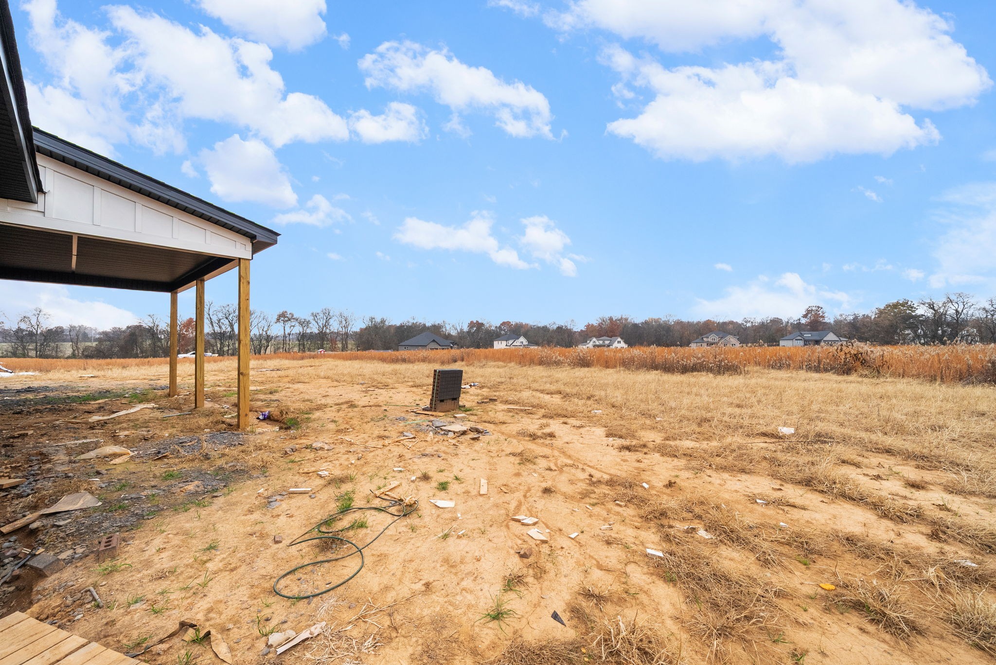 Clarksville, Tennessee 37040, United States, 4 Bedrooms Bedrooms, ,4 BathroomsBathrooms,Residential,Active,181378