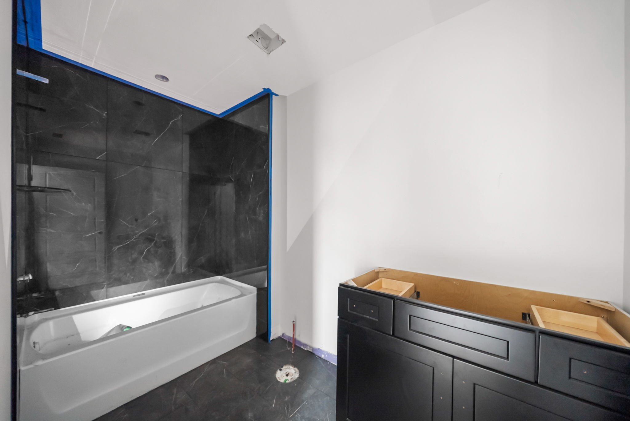 Clarksville, Tennessee 37040, United States, 4 Bedrooms Bedrooms, ,4 BathroomsBathrooms,Residential,Active,181378