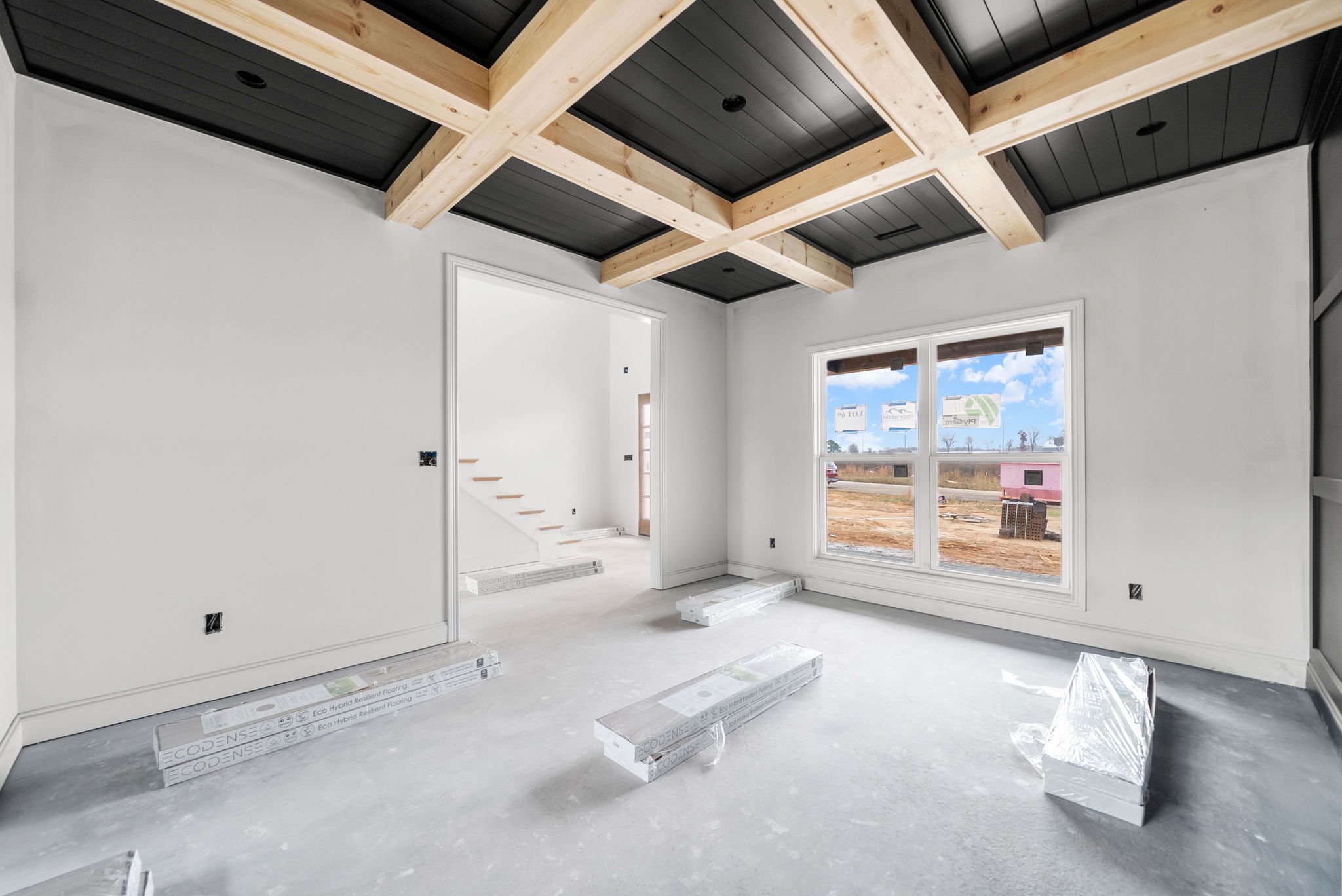 Clarksville, Tennessee 37040, United States, 4 Bedrooms Bedrooms, ,4 BathroomsBathrooms,Residential,Active,181378