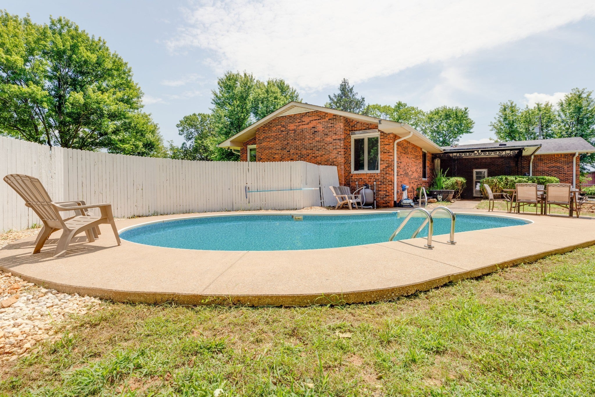 1075 Batson Mill Rd