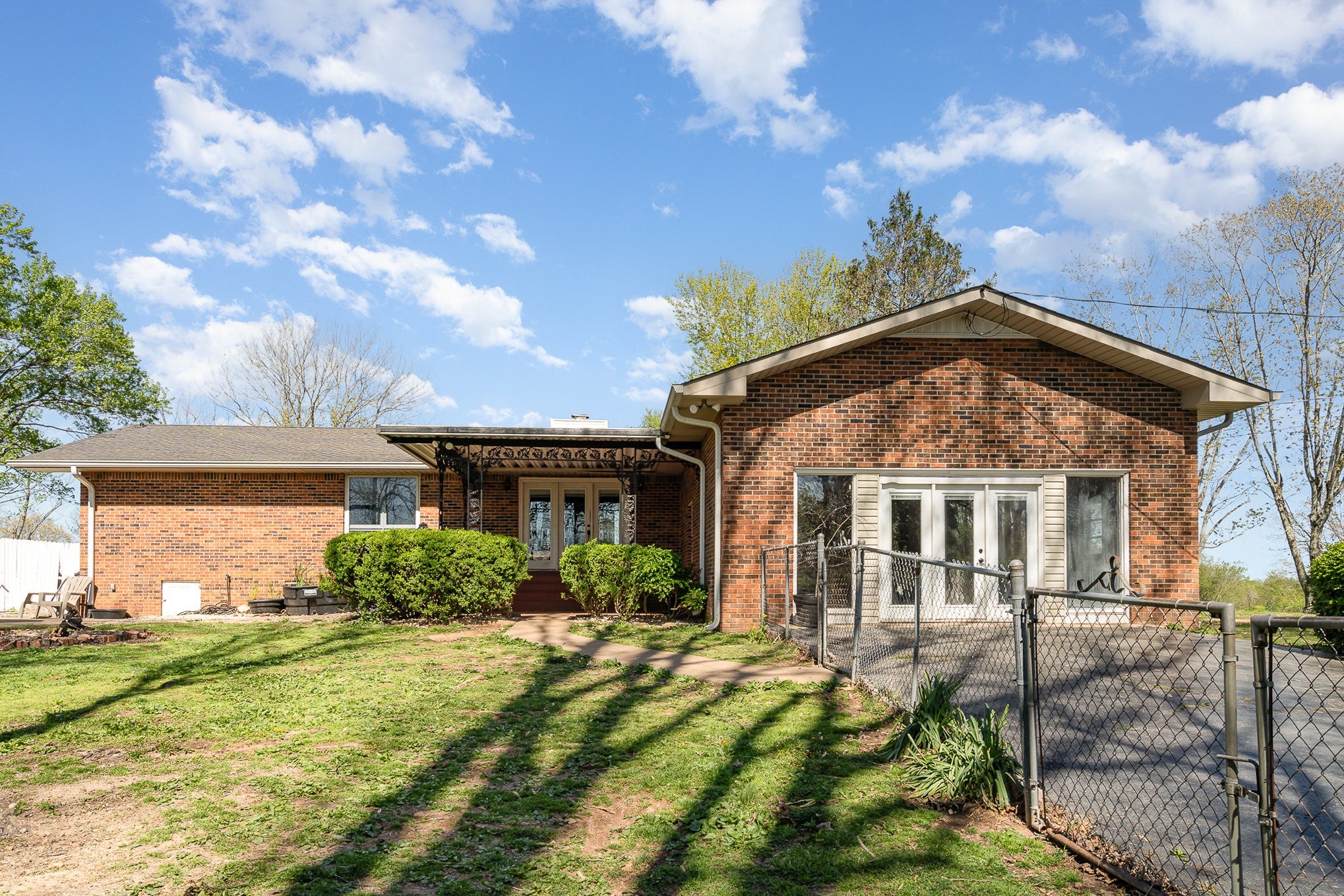 1075 Batson Mill Rd