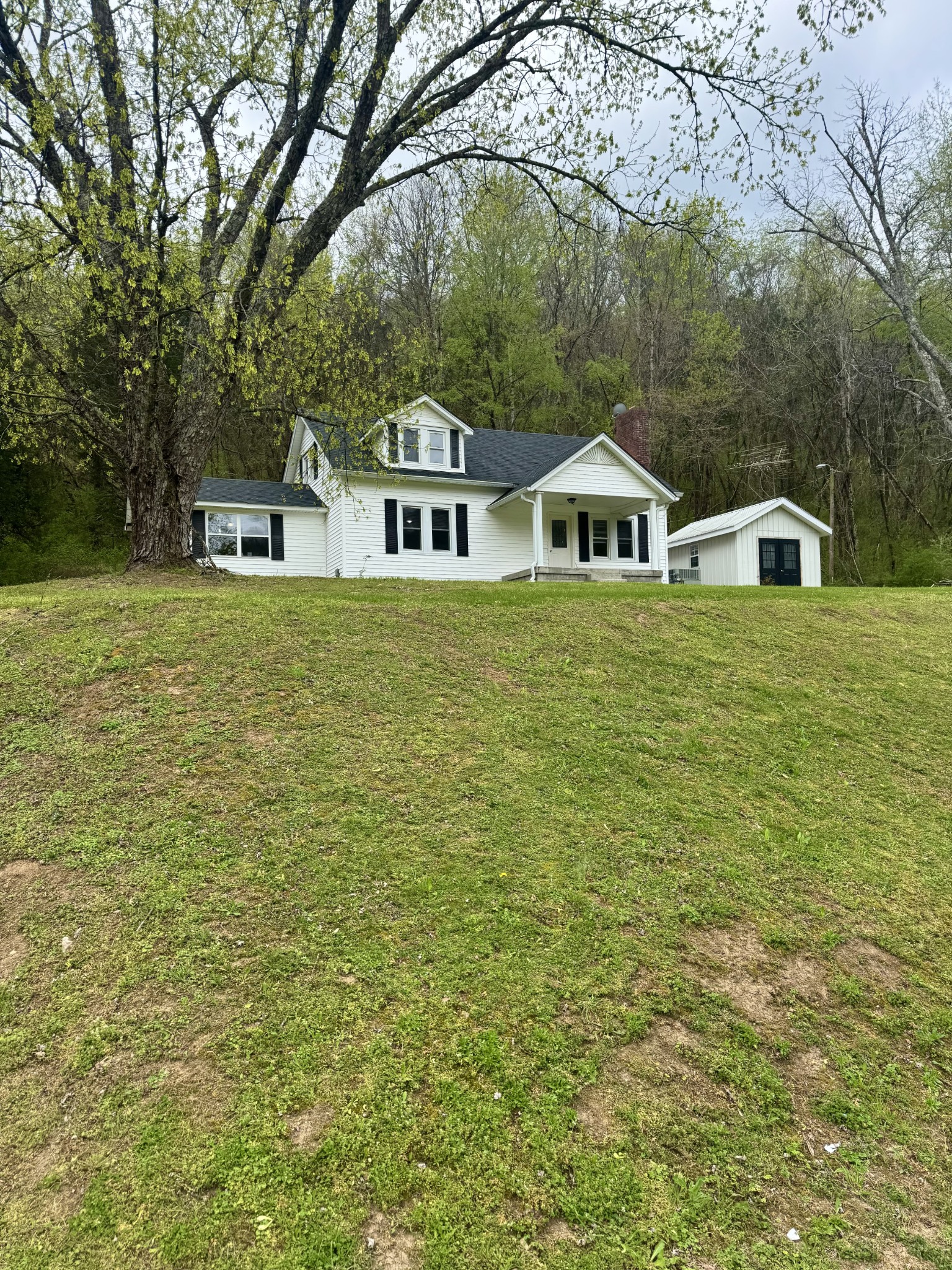 260 Defeated Creek Hwy